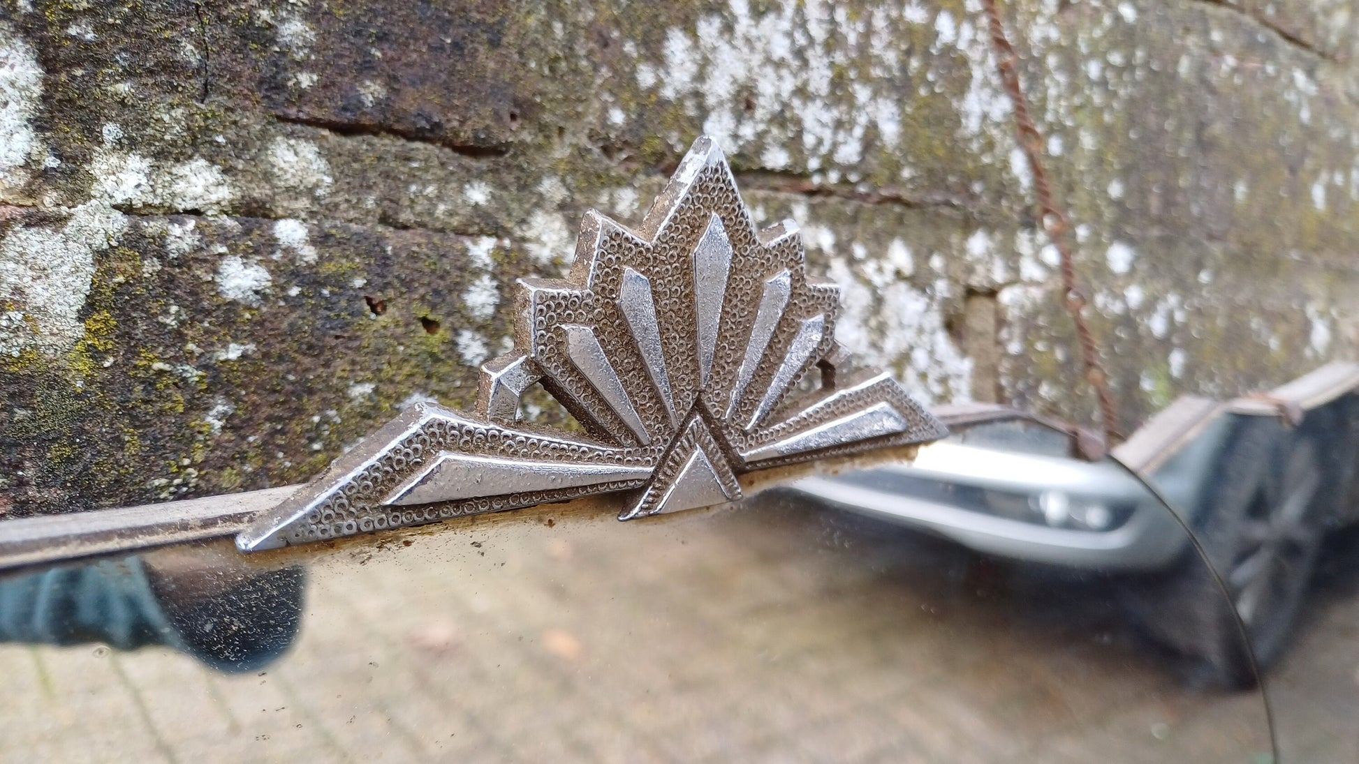 Unusual Vintage 30s Art Deco Style Shaped Retro Chrome Decoration to the Top