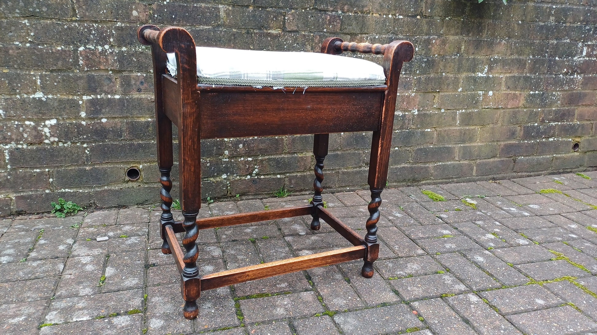 Vintage Oak Barley Twist 20s Piano Stool with Compartment