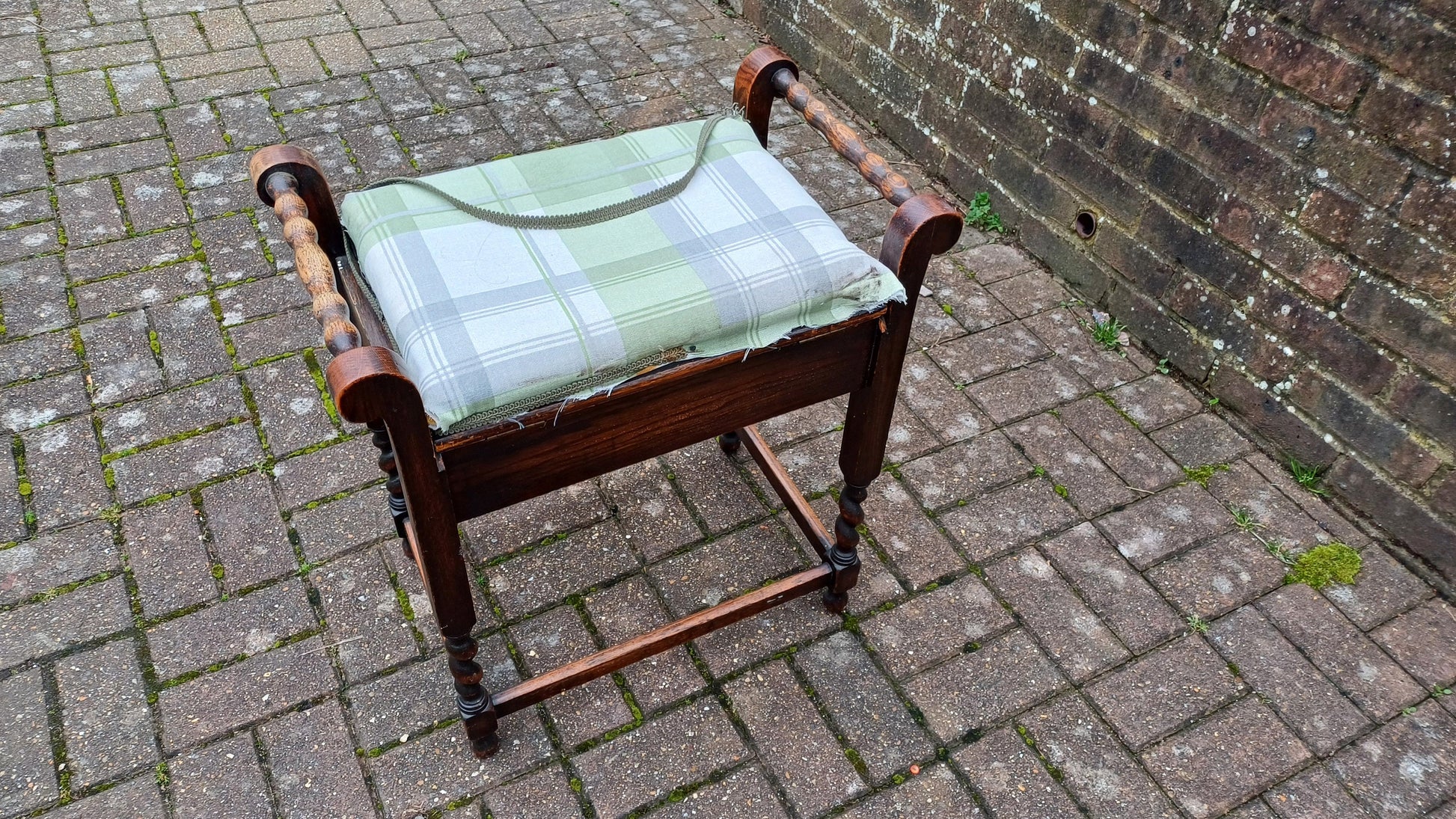 Vintage Oak Barley Twist 20s Piano Stool with Compartment