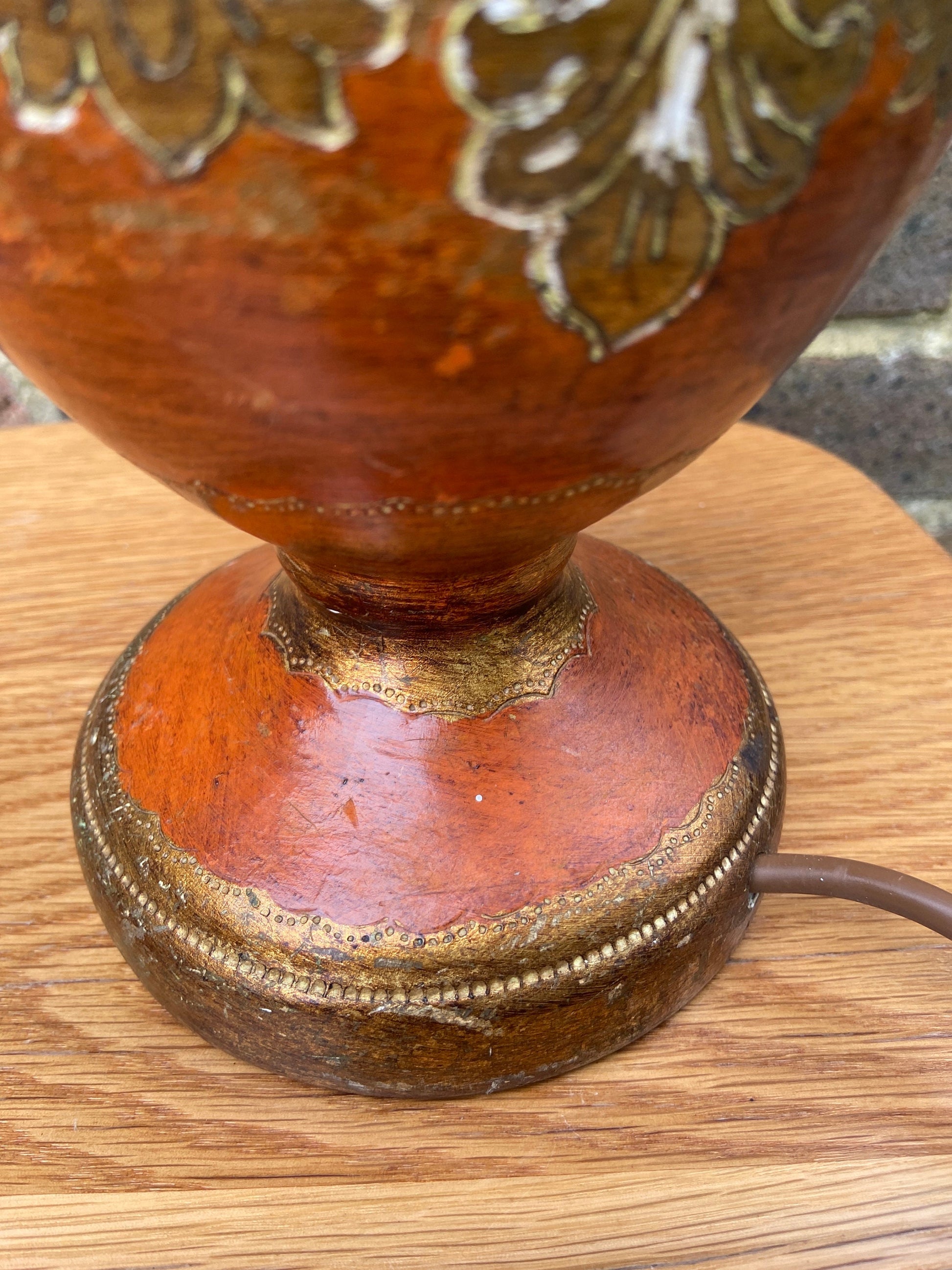 Charming Vintage painted lamp, wooden style rustic, possibly Indian - working