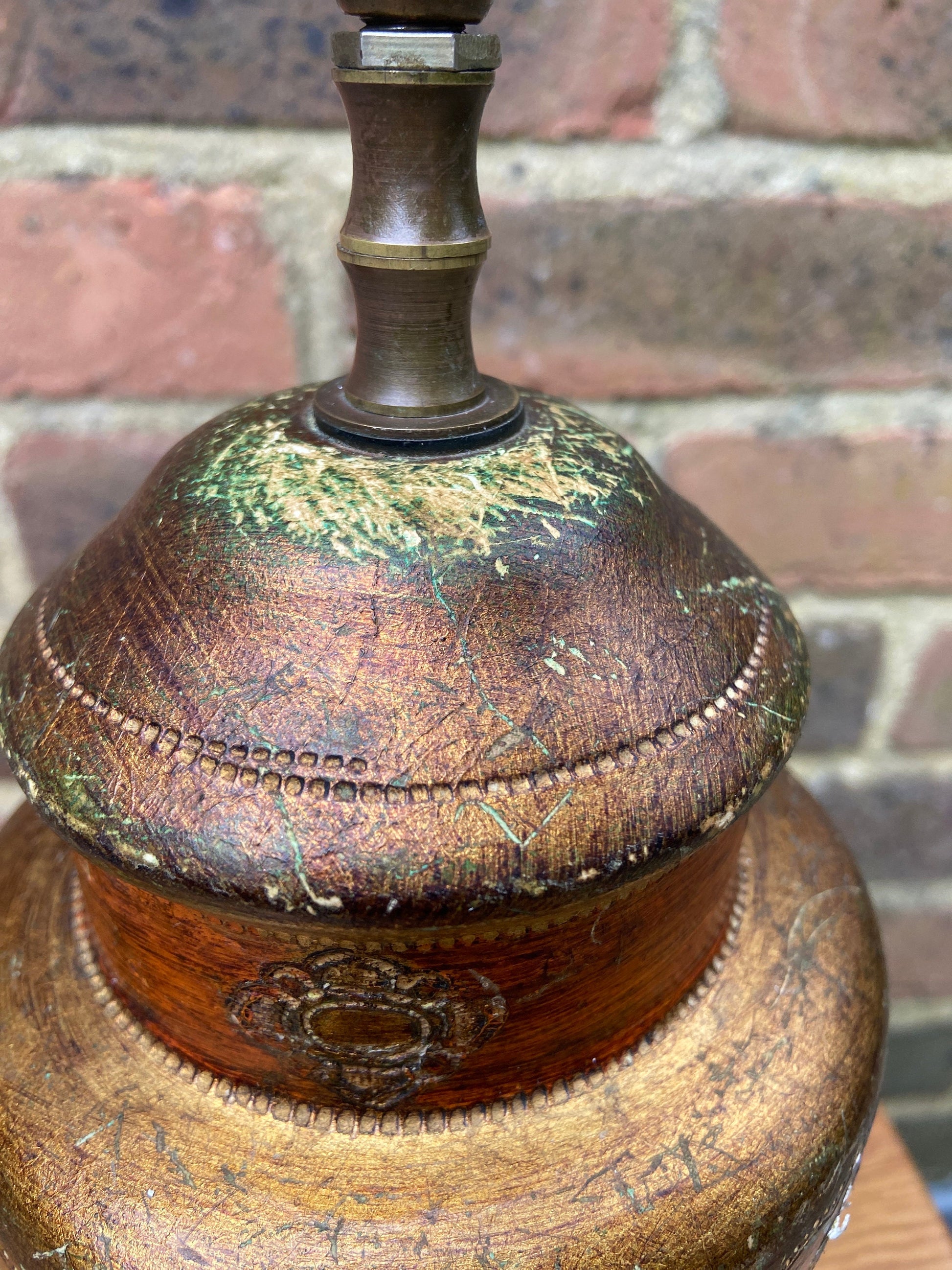 Charming Vintage painted lamp, wooden style rustic, possibly Indian - working