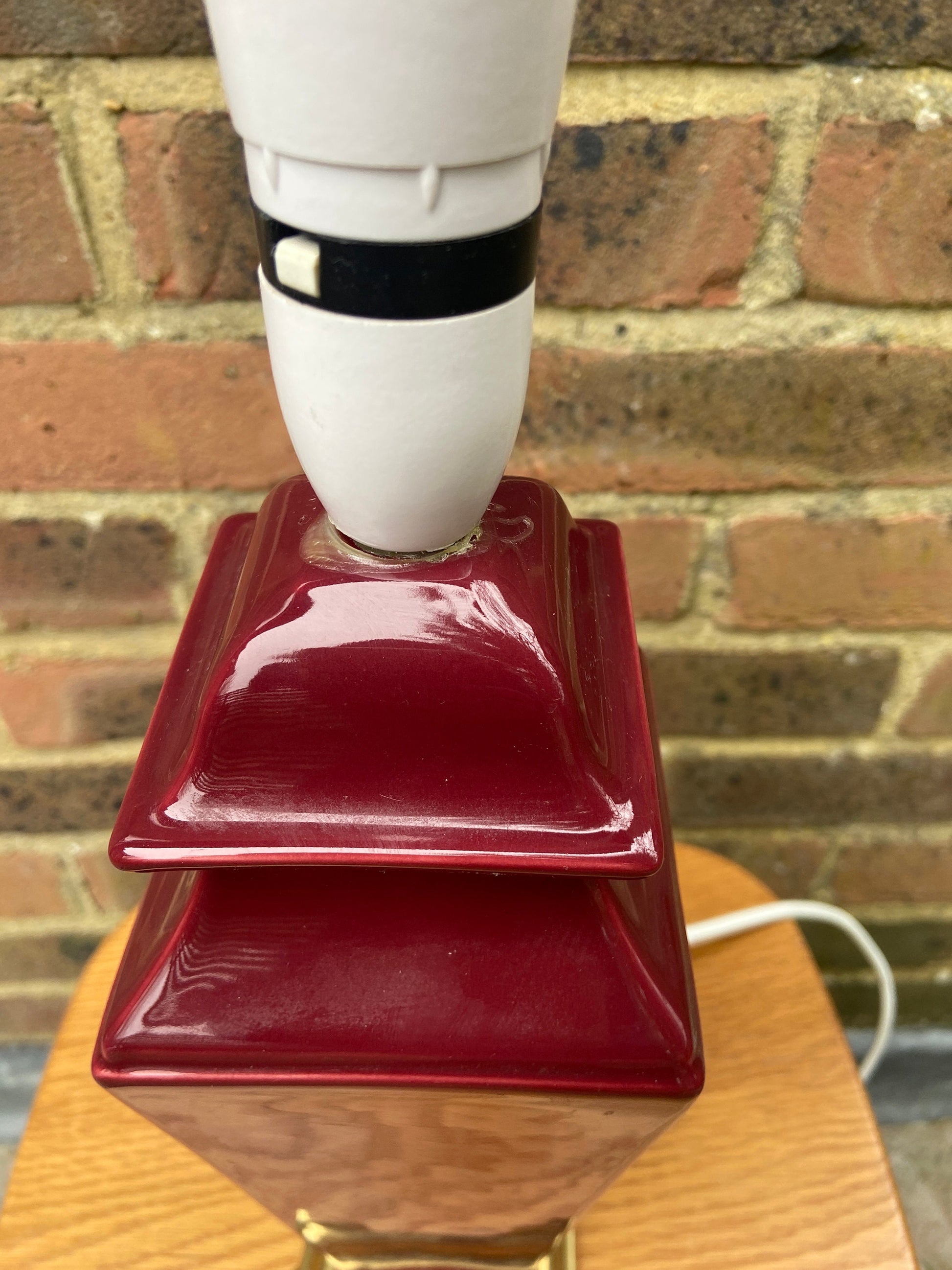 1980s maroon burgundy ceramic lamp with funky floral shade - Goodson Lighting - working
