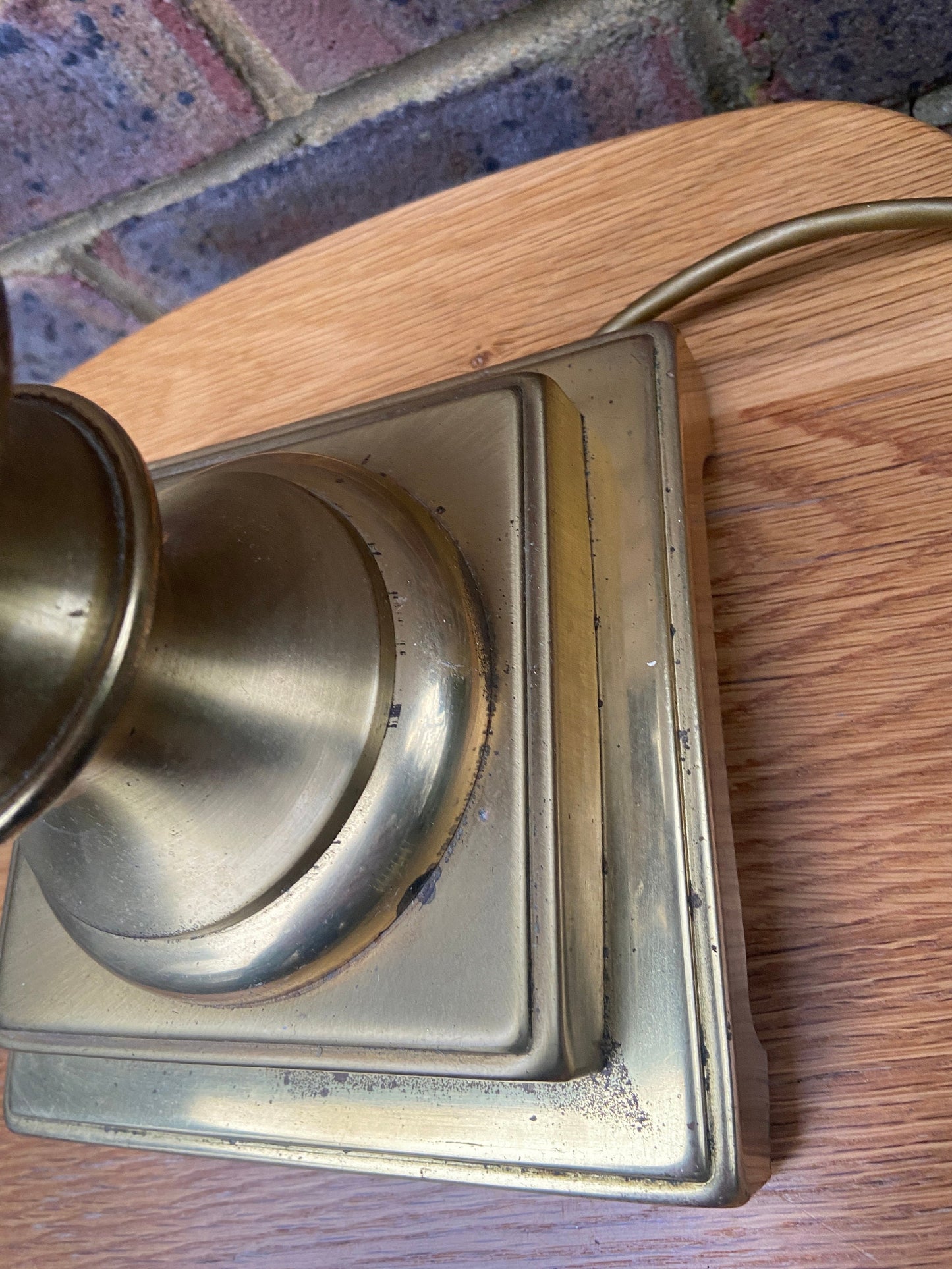 Exceptional Tall Vintage Brass Table Lamp - heavy and quality piece - working order 49cm tall
