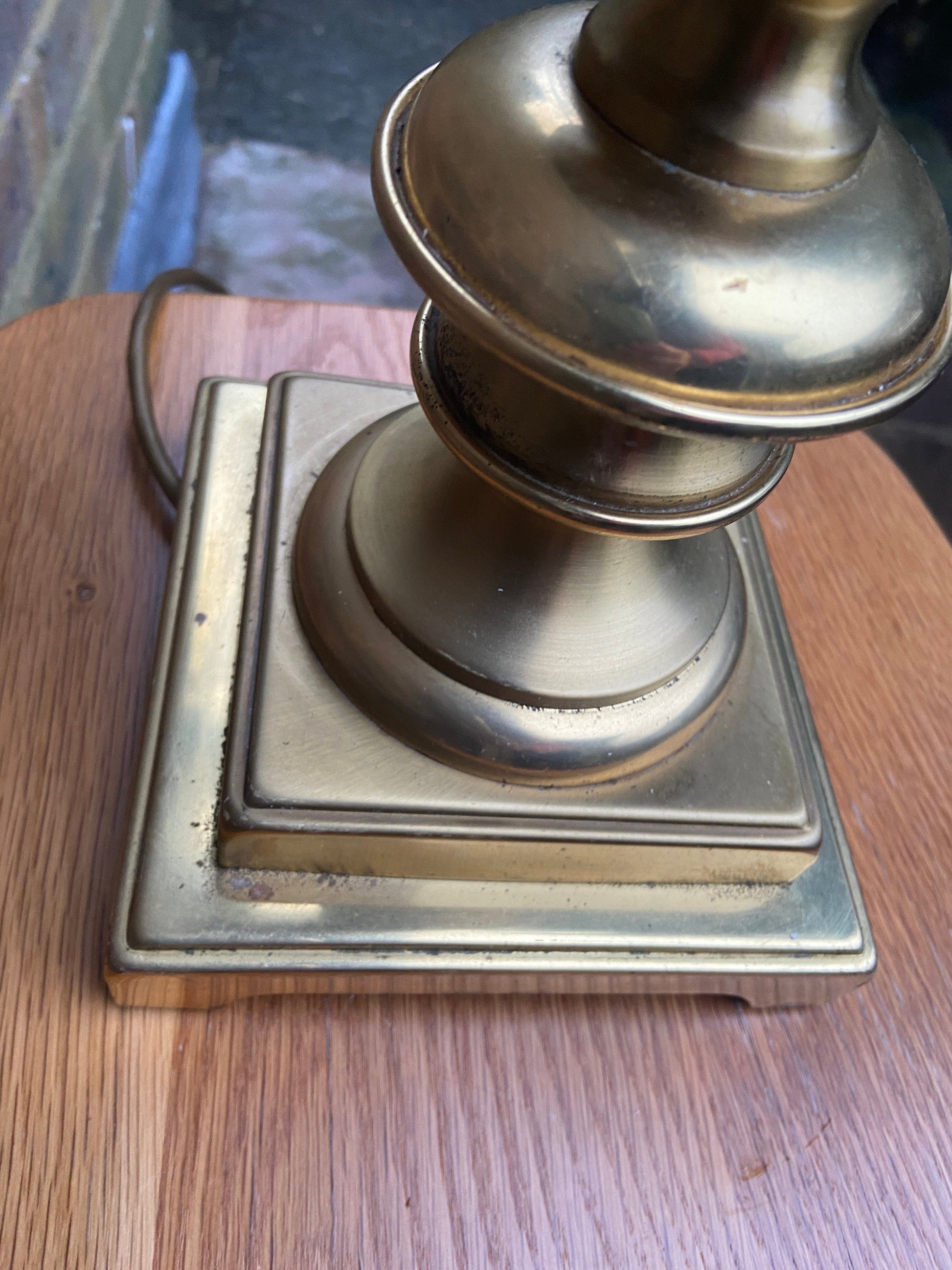 Exceptional Tall Vintage Brass Table Lamp - heavy and quality piece - working order 49cm tall
