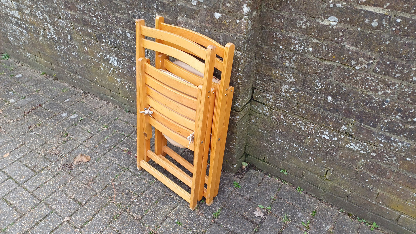 Lovely Pair of Wooden 90s Folding Occasional Chairs with Soft Cushions