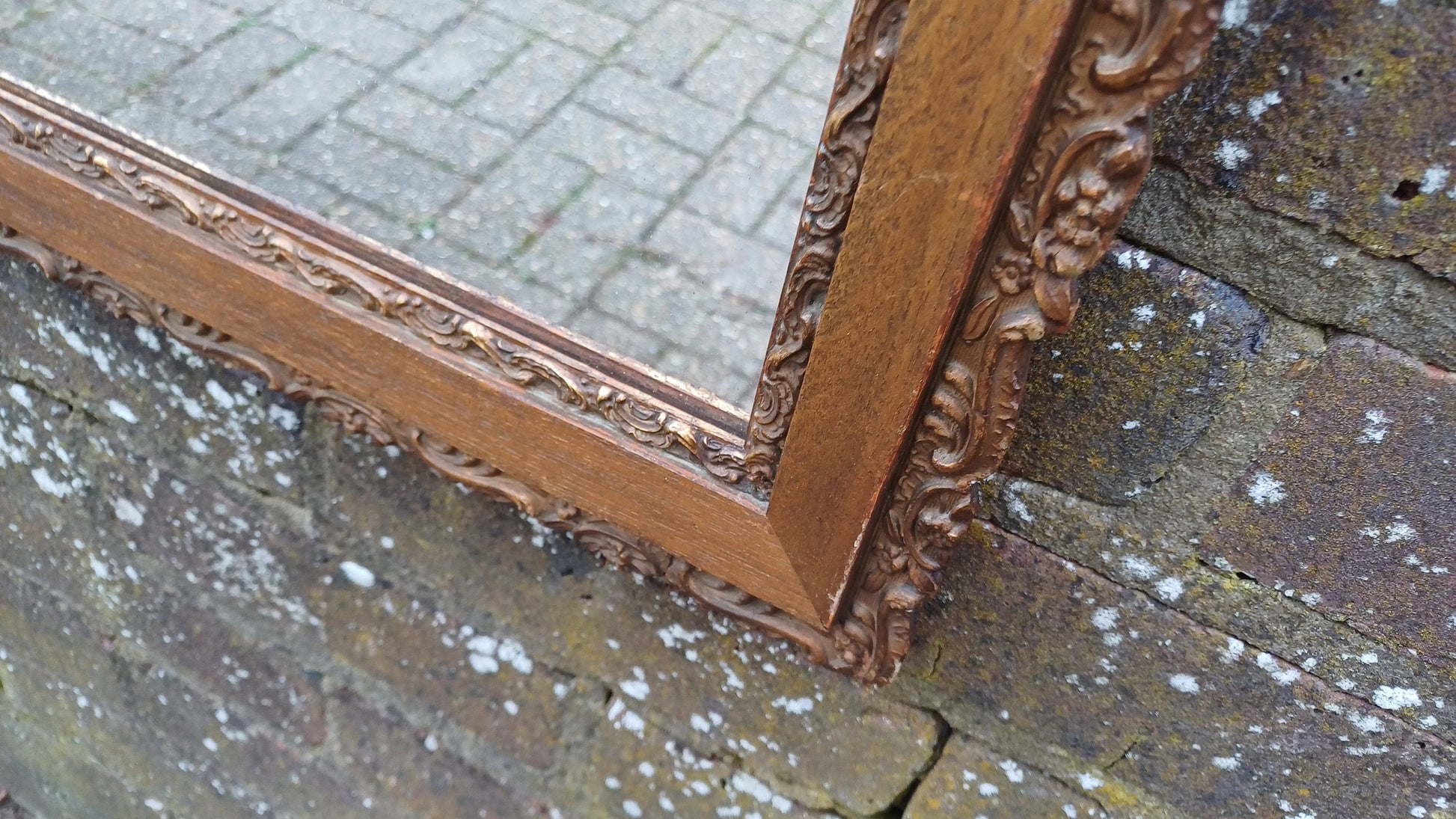 Wonderful Vintage Mixed Wood and Gesso Moulded Decorative Wall Mirror
