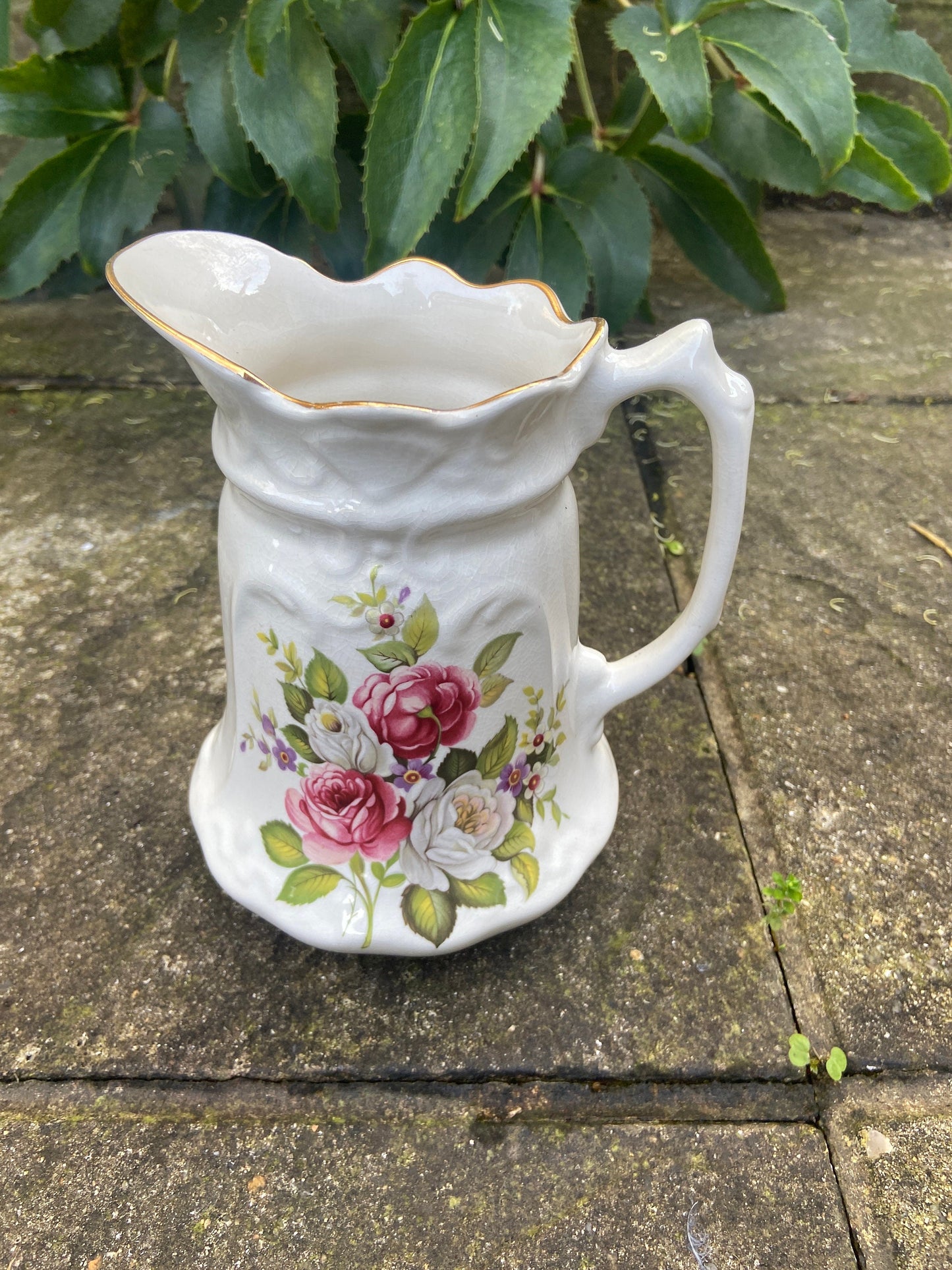 Vintage Roses Old Foley, Jug and Basin set from 1970s, Madie in England, smaller size