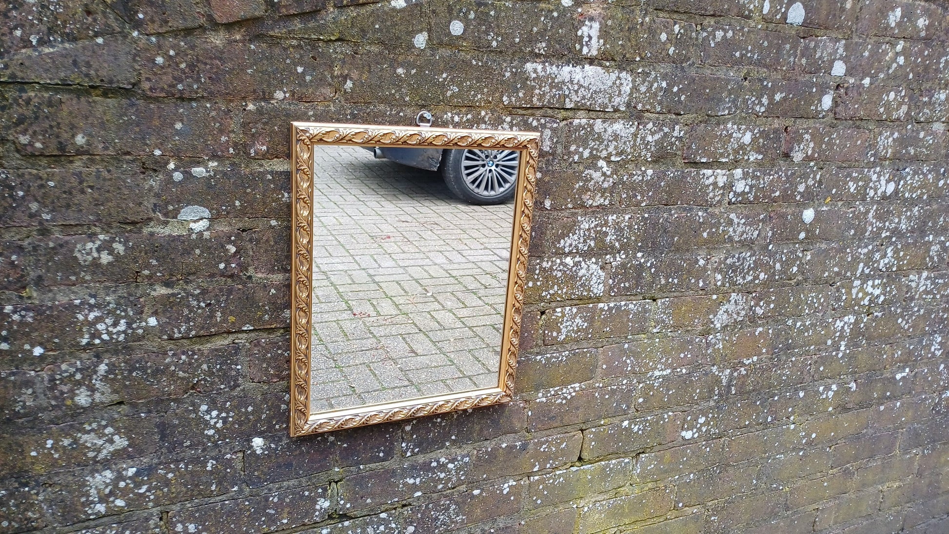 Vintage Gold Gilt 70’s Pretty Gilt Gold Wall Mirror
