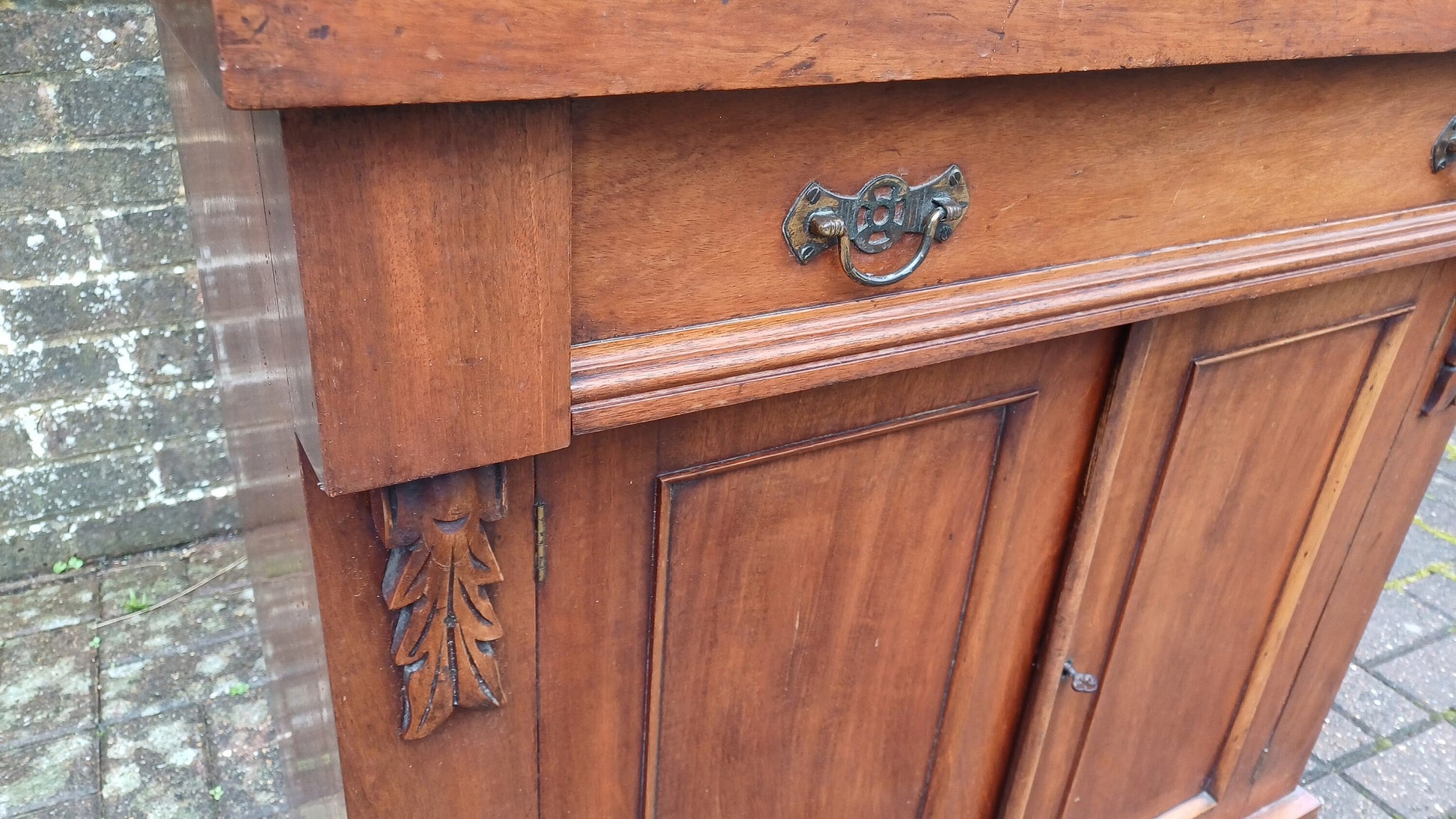 Beautiful Vintage Mahogany Victorian Sideboard Cupboard Dresser Chiffoniere