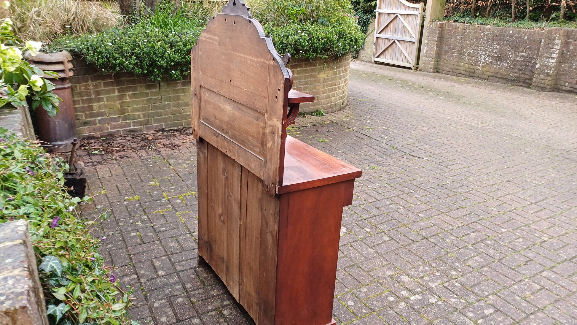 Beautiful Vintage Mahogany Victorian Sideboard Cupboard Dresser Chiffoniere