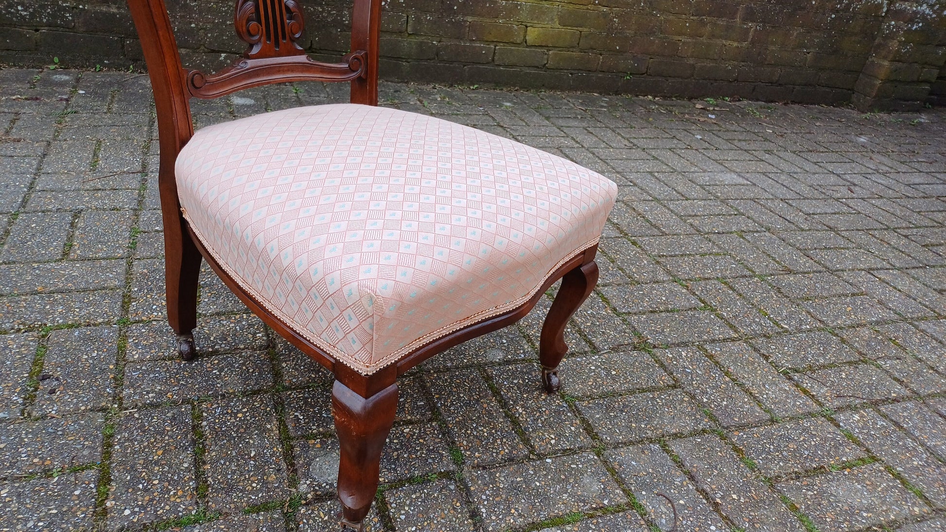 Beautiful Vintage Mahogany Victorian Upholstered Occasional Chair. Nursing Chair Pink Fabric.