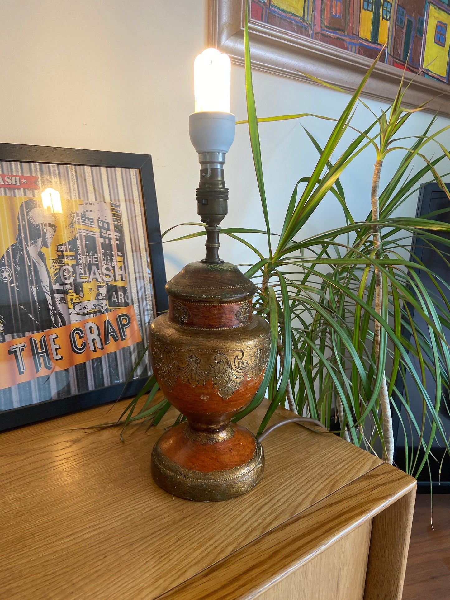 Charming Vintage painted lamp, wooden style rustic, possibly Indian - working
