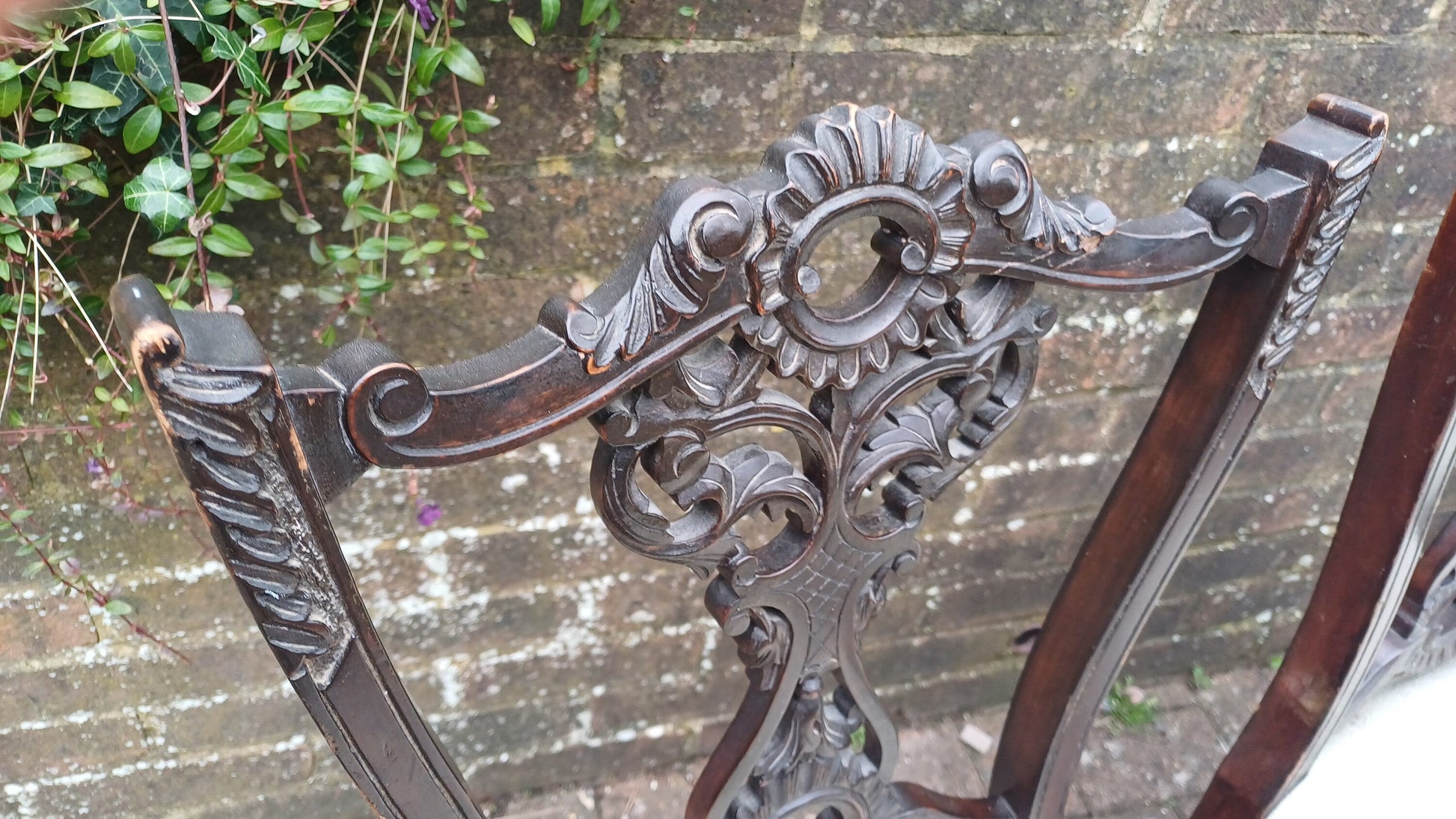 Top Quality Vintage Victorian Set of 4 Mahogany Upholstered Dining Chairs Superb Carved Detail.