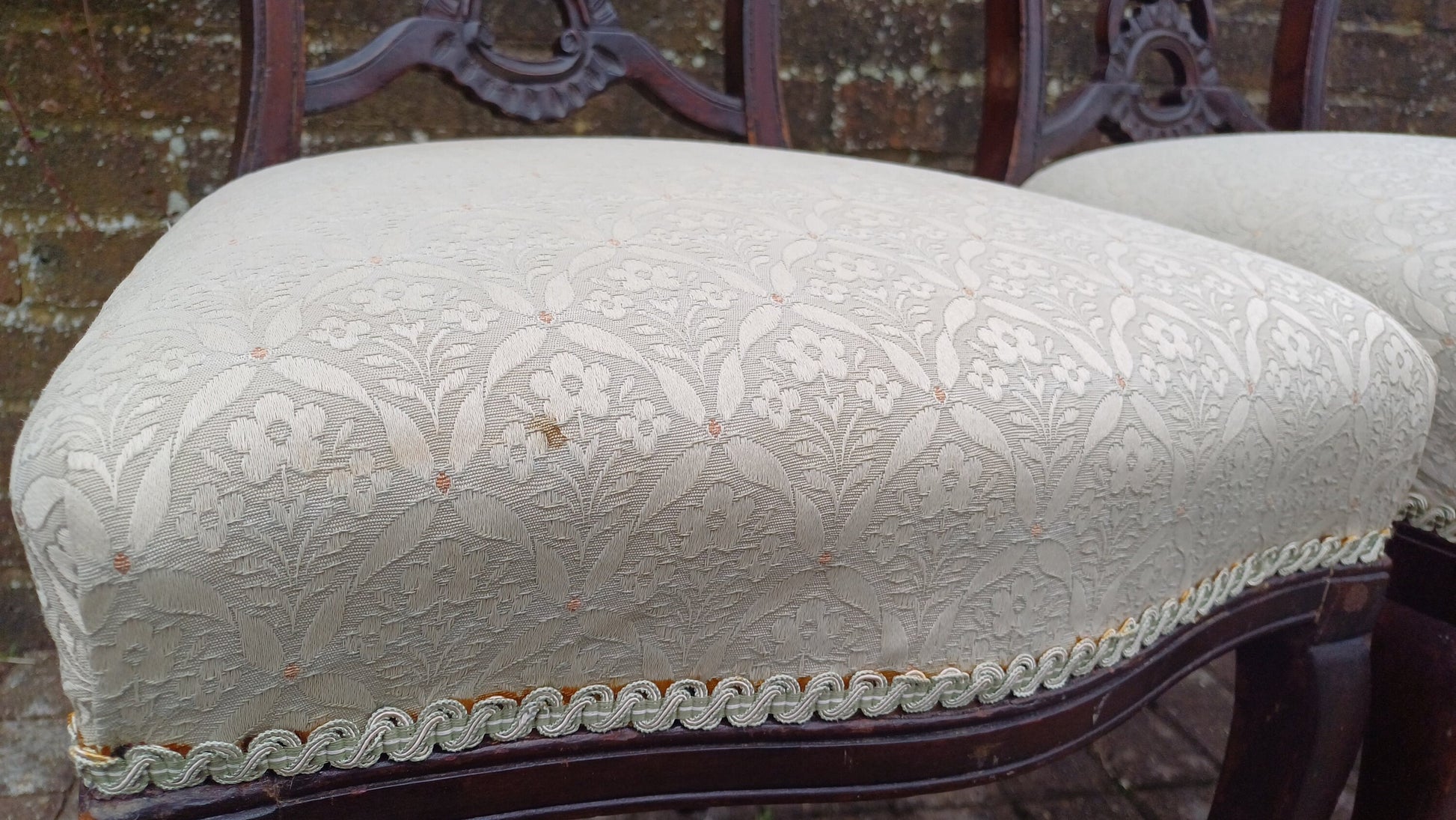 Top Quality Vintage Victorian Set of 4 Mahogany Upholstered Dining Chairs Superb Carved Detail.
