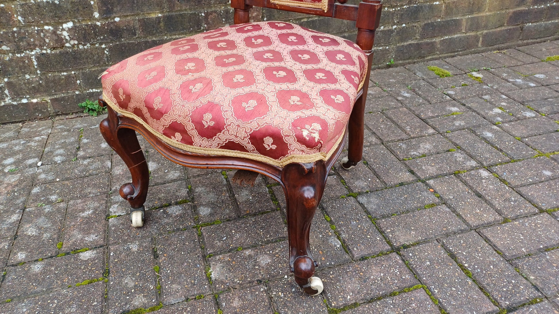 Exquisite Mahogany Upholstered Occasional Chair Superb Carved Features
