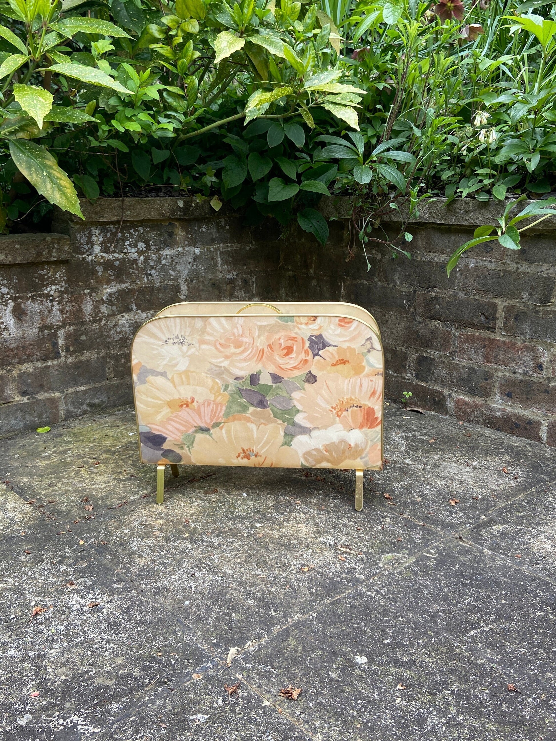 retro magazine rack, flowers storage