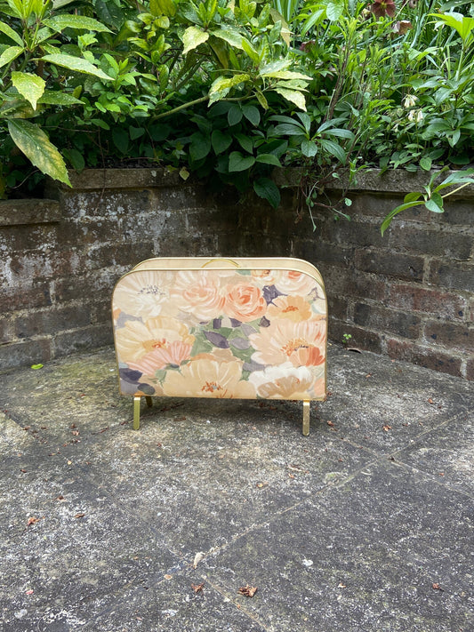 retro magazine rack, flowers storage