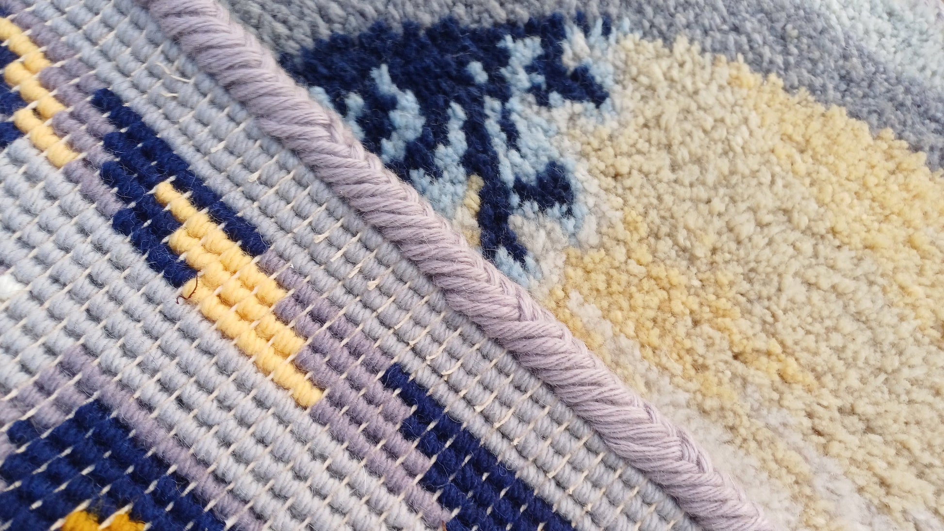 Vintage Hand Woven Wool Woollen Decorative Rug. Tapestry Look to It. Soft Touch. Vase Balustrade Landscape.