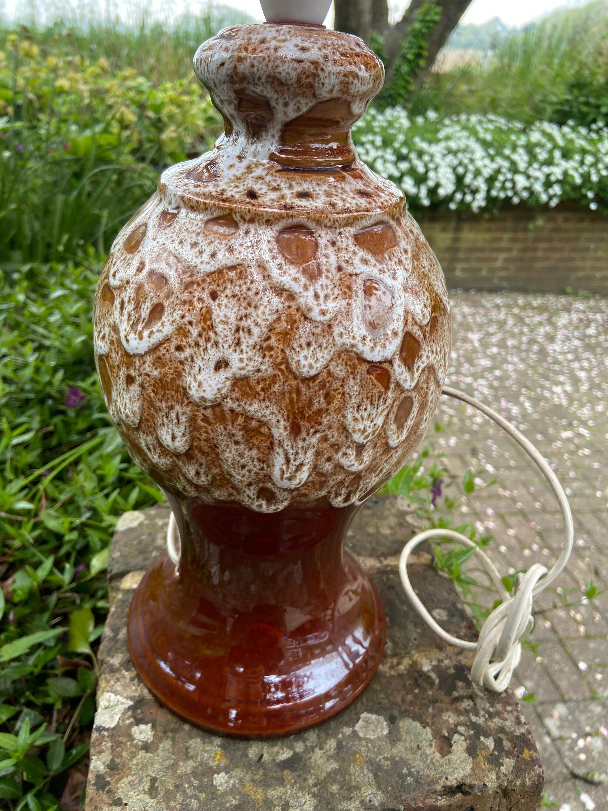 Retro 1970s brown pottery table lamp with brown glaze, two tone, and white lava flow glaze detail dripping from the top - working lamp