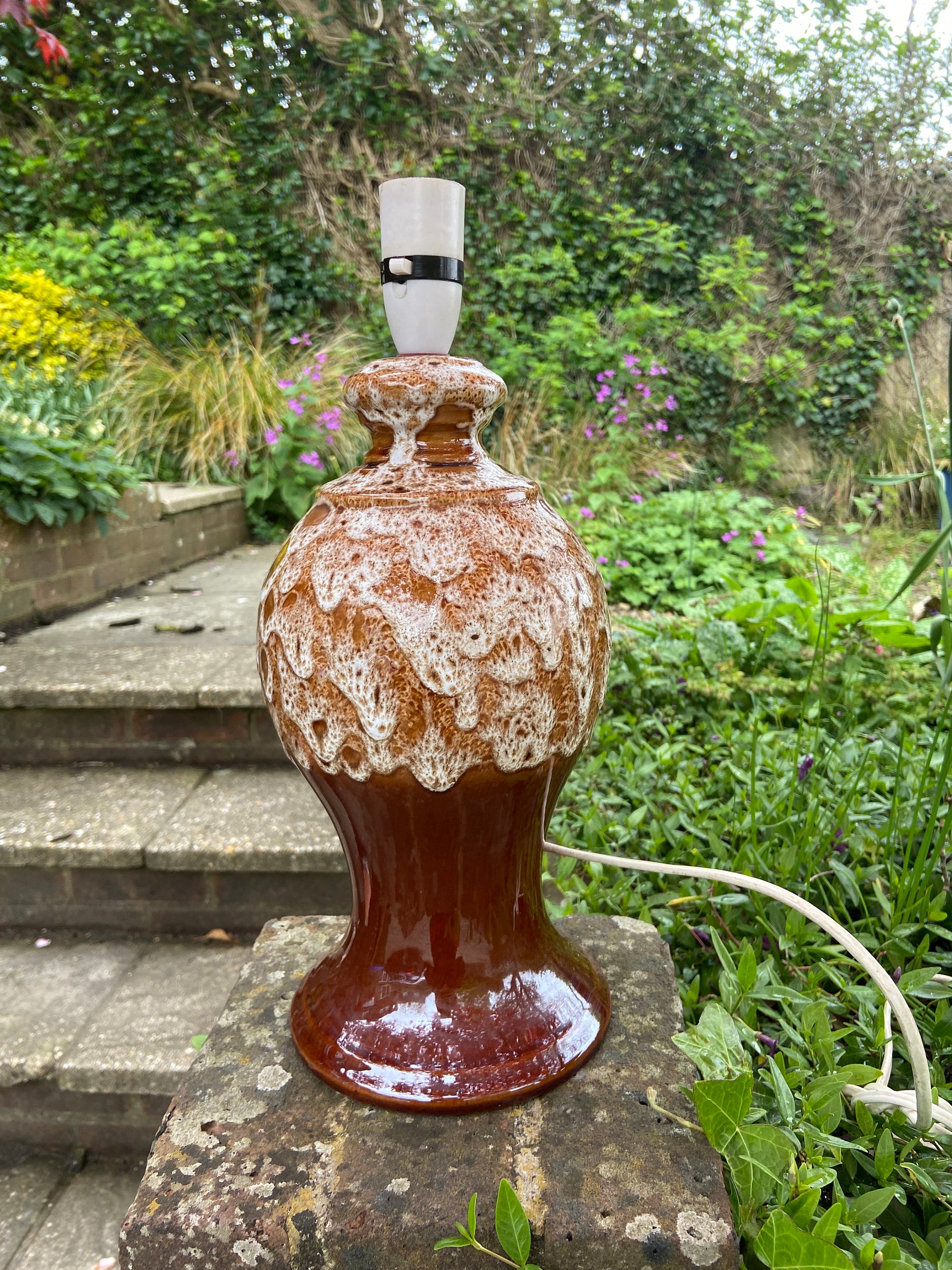 Retro 1970s brown pottery table lamp with brown glaze, two tone, and white lava flow glaze detail dripping from the top - working lamp