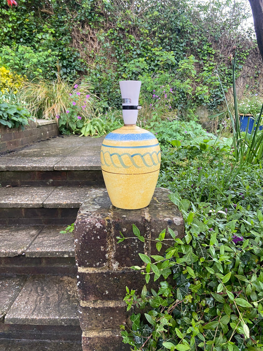 Vintage Yellow & Blue Pottery Ceramic Classic Line Table Lamp - working vintage table lamp