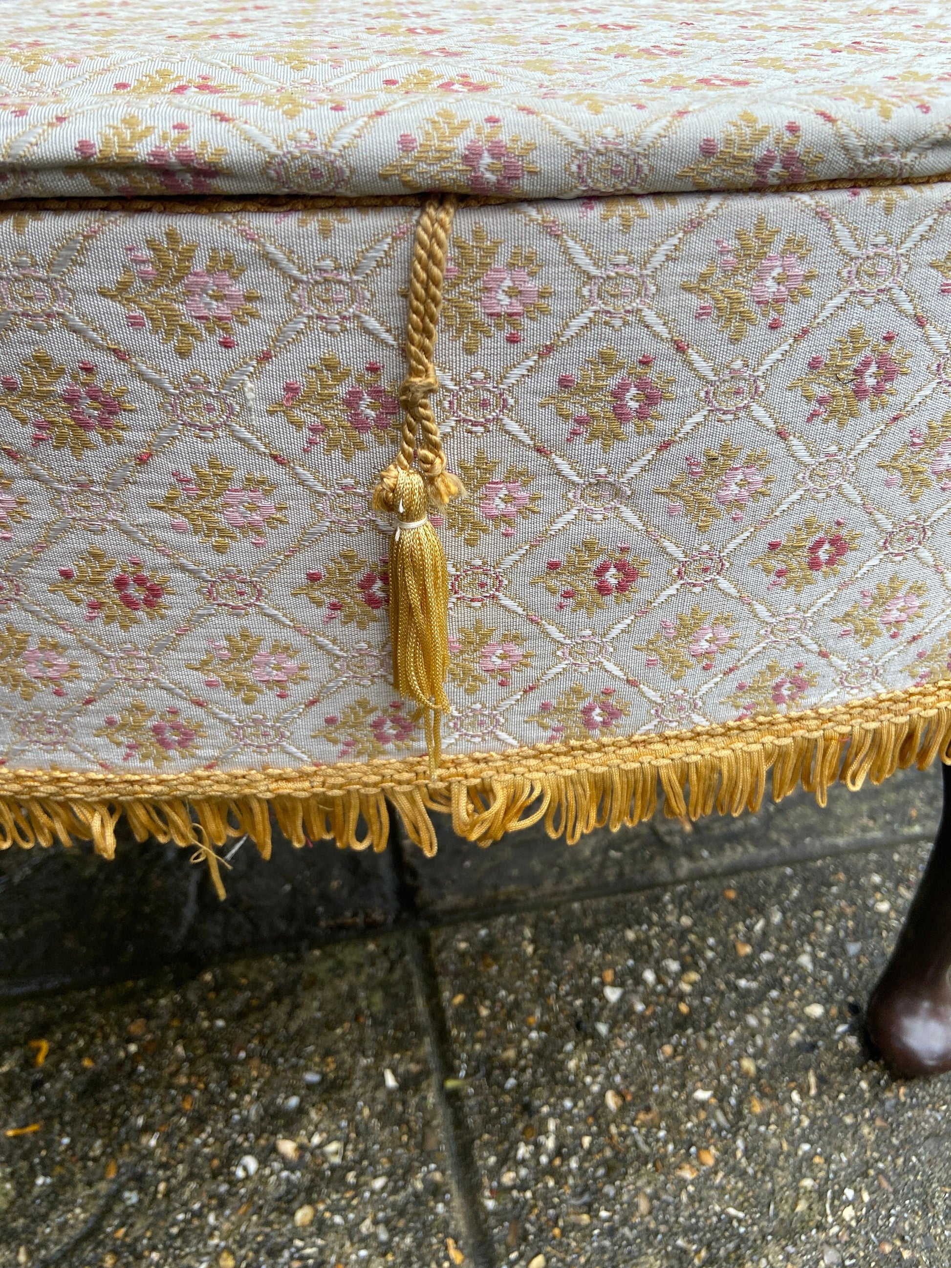 Vintage sewing basket - superb 1970s material jacquard satin basket on faux wooden legs, storage basket, storage box, sewing box