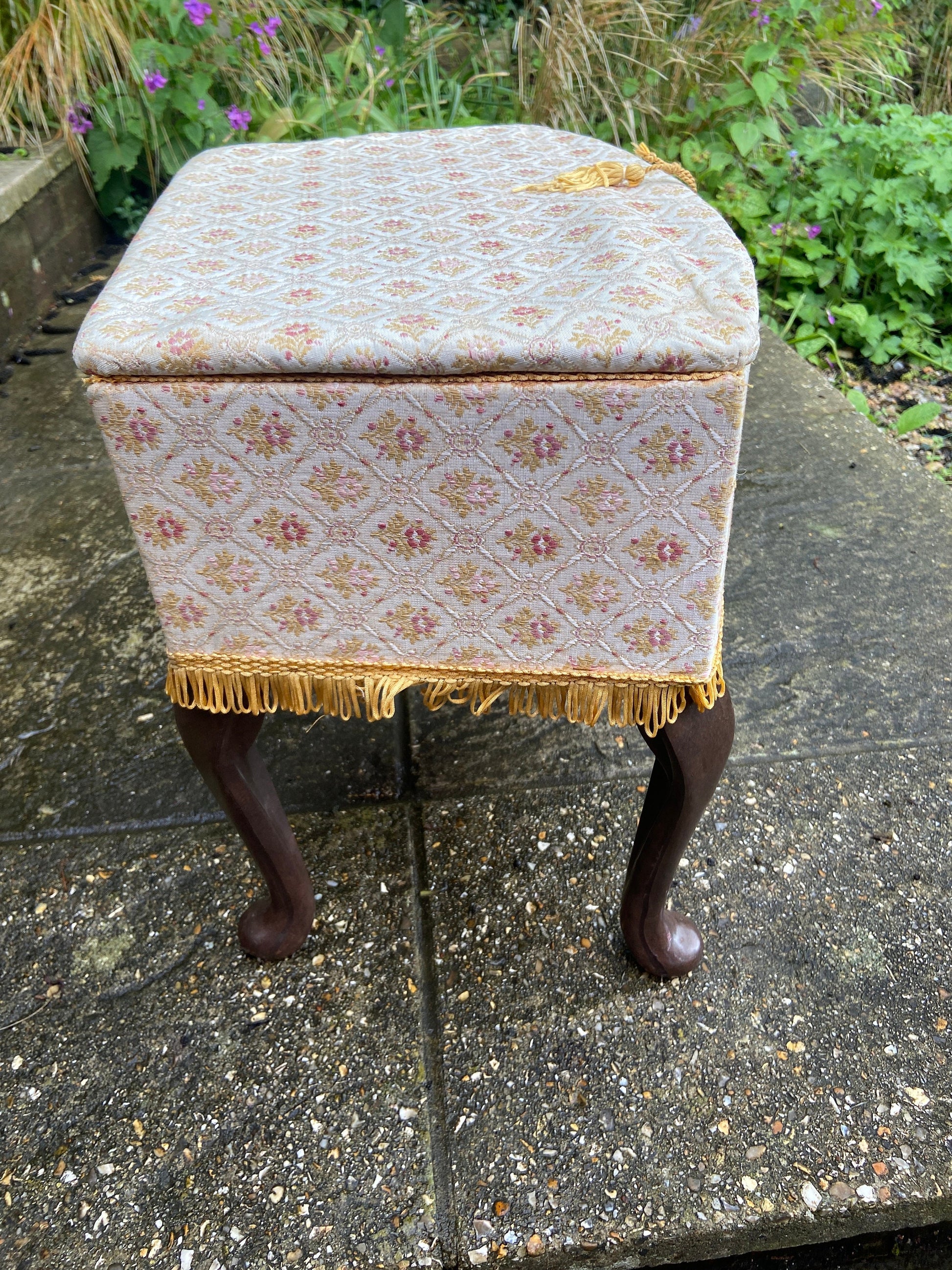 Vintage sewing basket - superb 1970s material jacquard satin basket on faux wooden legs, storage basket, storage box, sewing box