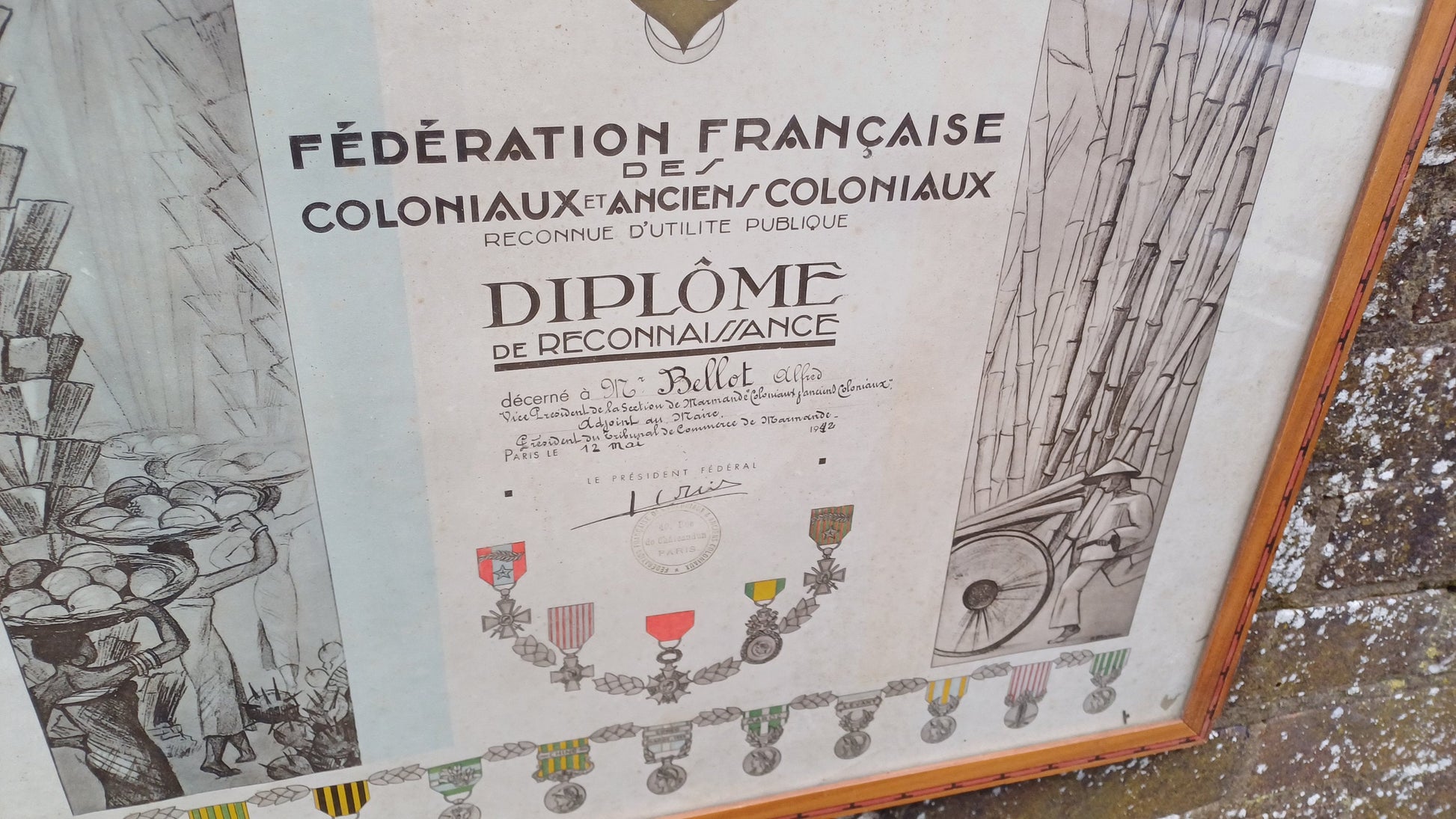 Original 1942 certificate of recognition for Deputy Mayor - French colonial, war medals, colonial scenes, 1930s 1940s wooden glazed frame