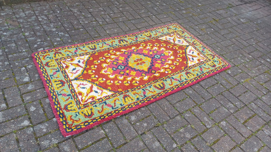 Large Vintage Woollen Red Pattern Woven Decorative Vintage Rug 70s or 80s