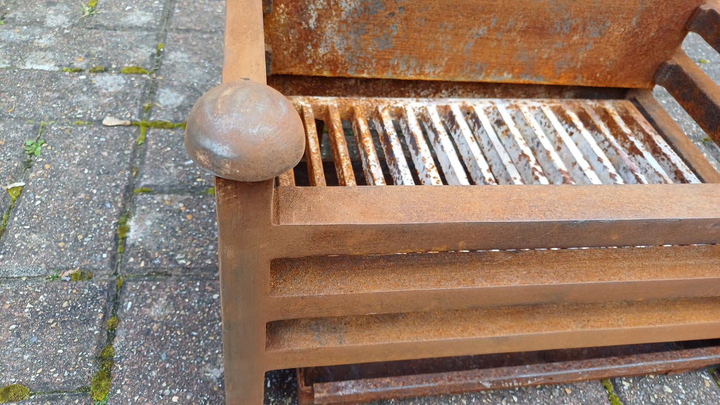 Vintage Solid Iron Fireplace Inset Hearth ‘Gallery’ Fire Basket