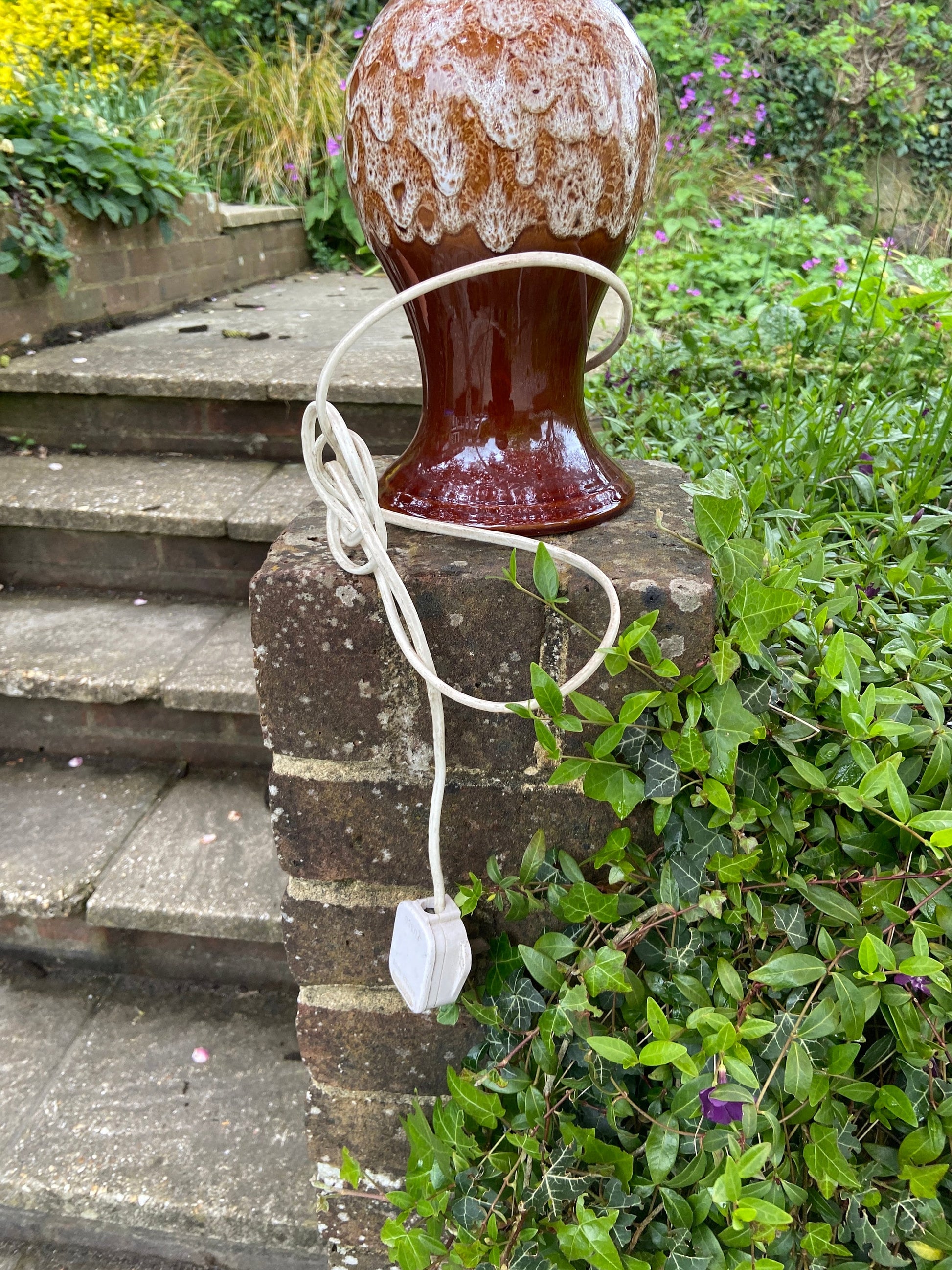 Retro 1970s brown pottery table lamp with brown glaze, two tone, and white lava flow glaze detail dripping from the top - working lamp