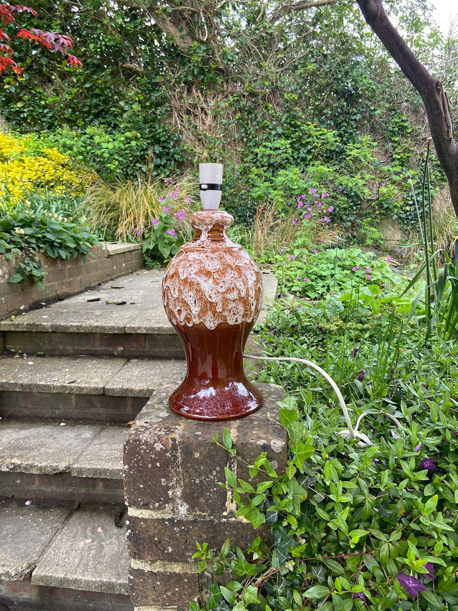 retro brownlava flow glaze white on brown pottery lamp