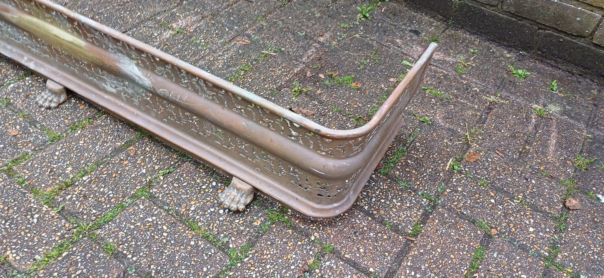 Large Vintage Late Victorian Brass Fender Fire Guard Curb Pierced Decoration.