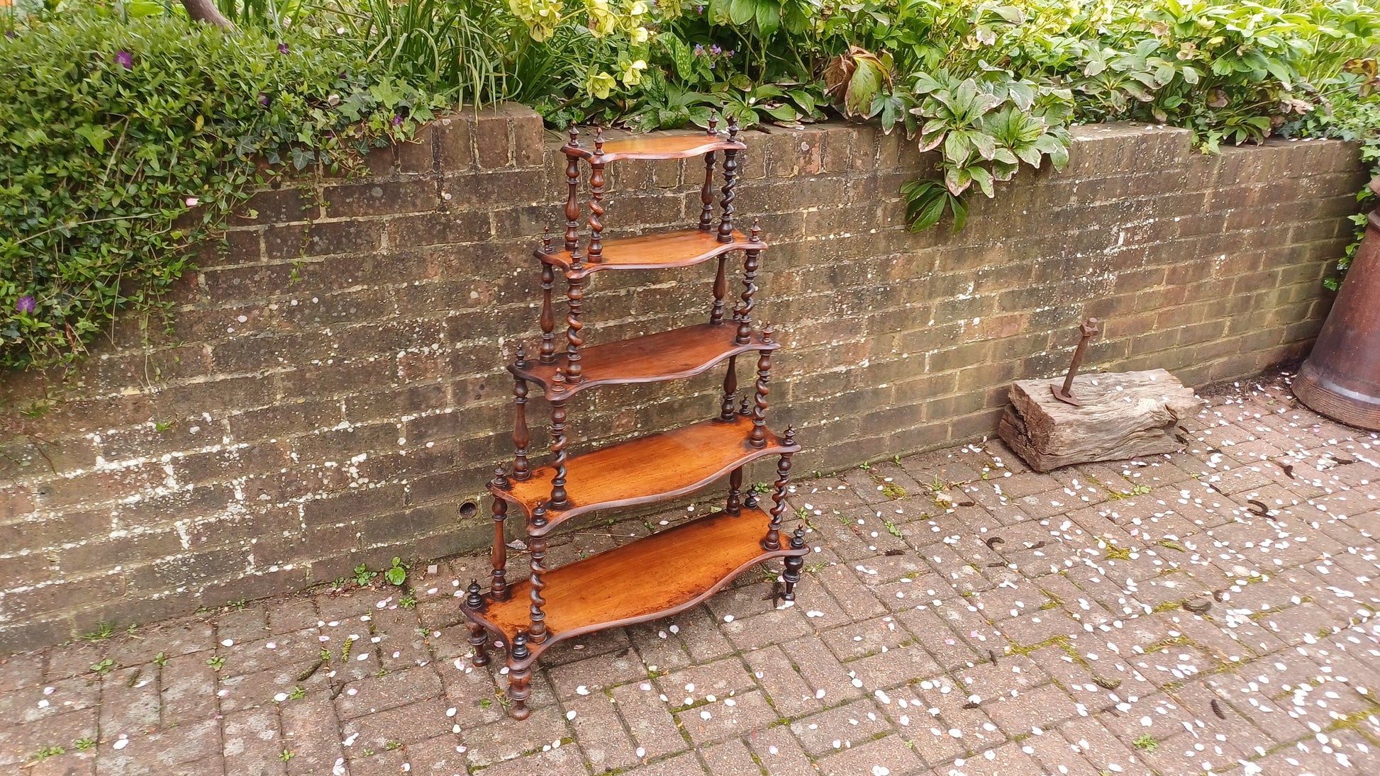 Exquisite Victorian Wot Not Graduated Shelves Turnings and Finials VGC