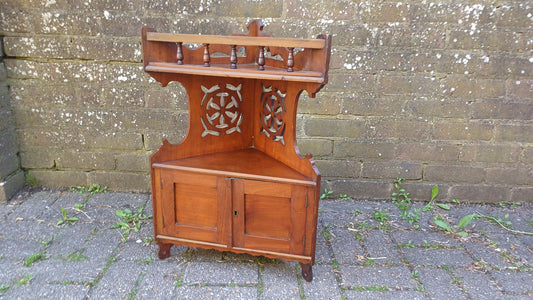 Vintage Victorian Decorative Mahogany Corner Cupboard.