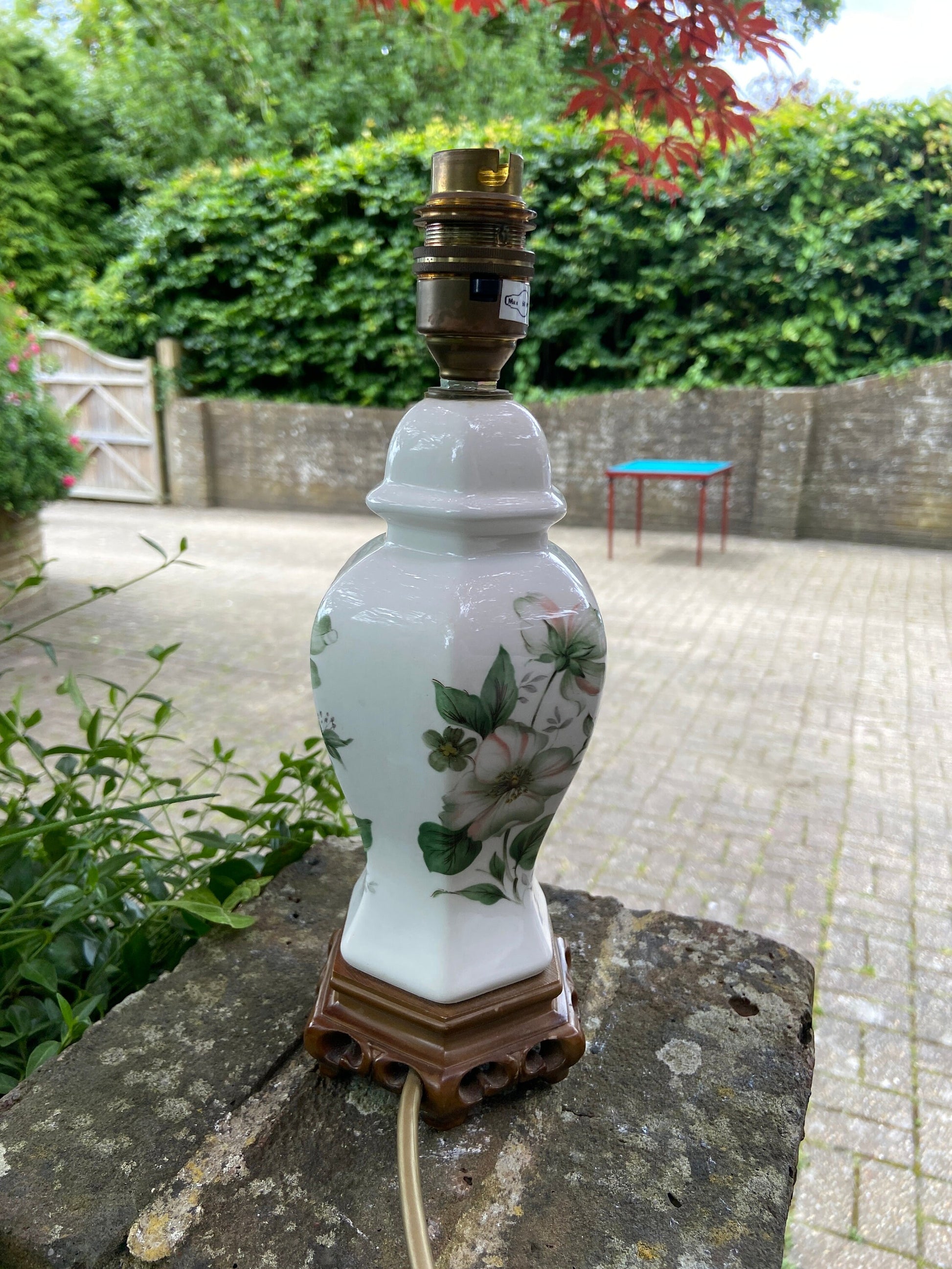 Smaller vintage Oriental Chinese Style Ginger Jar Ceramic Vintage Table Lamp - white with cherry blossoms and a carved resin wooden base