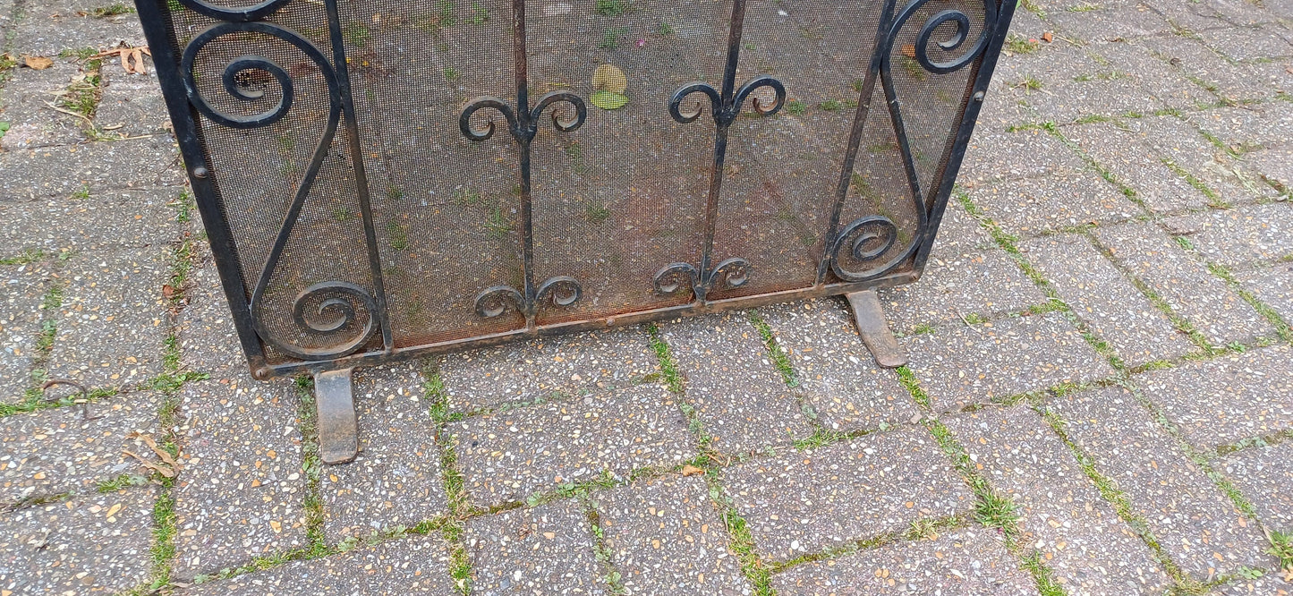 Pretty Solid Iron Vintage Fire Screen or Guard Fireplace
