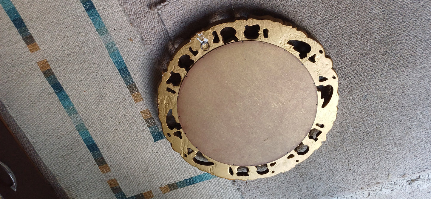 Vintage Round Plaster Gilt Gold Wall Convex Mirror Ornate Decoration.