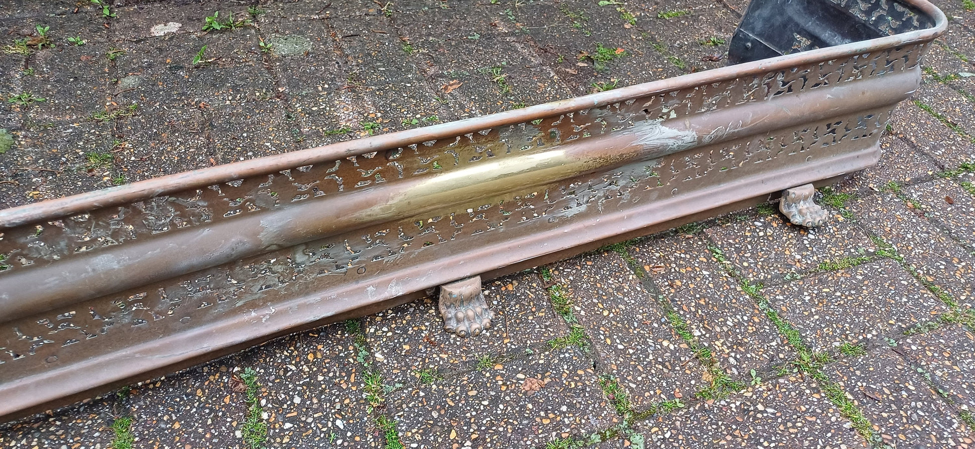 Large Vintage Late Victorian Brass Fender Fire Guard Curb Pierced Decoration.