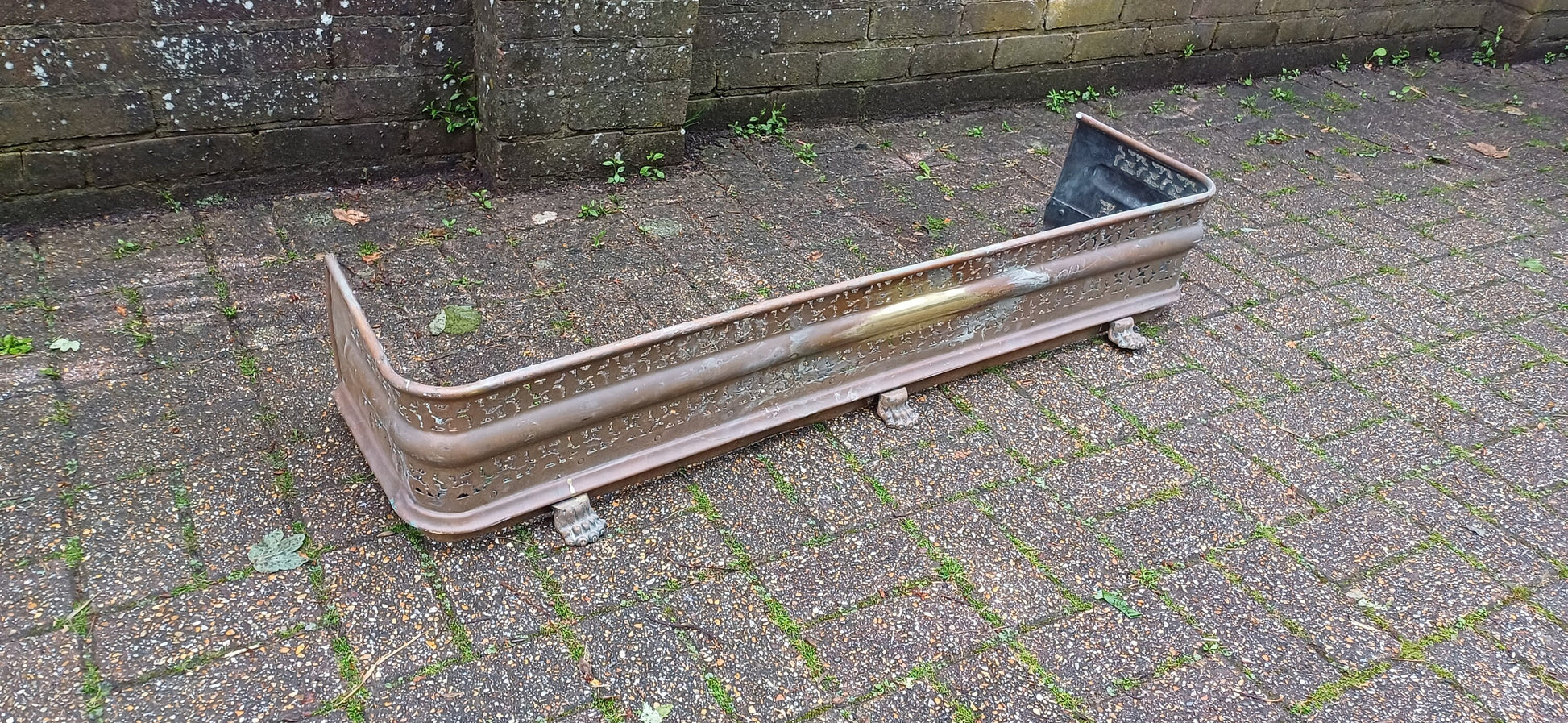 Large Vintage Late Victorian Brass Fender Fire Guard Curb Pierced Decoration.