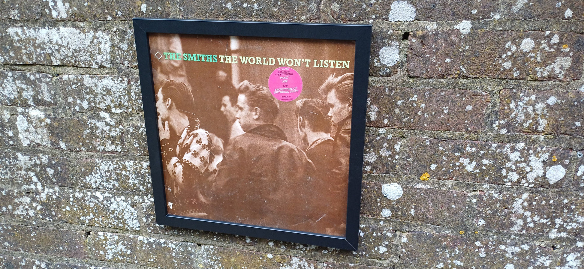 The Smiths The World Won't Listen Genuine Original Framed Glazed Album Cover Pop Art Memorabilia.