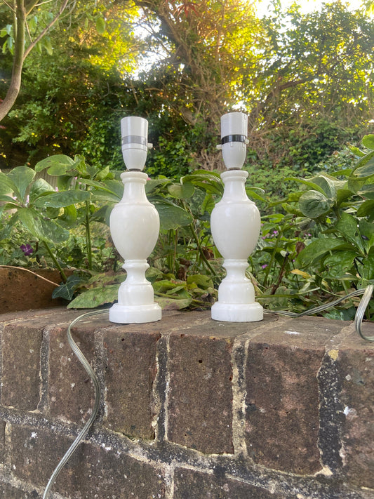 Delightful pair of vintage white onyx (alabaster) vintage table lamps - working condition, perfectly matched, smaller size
