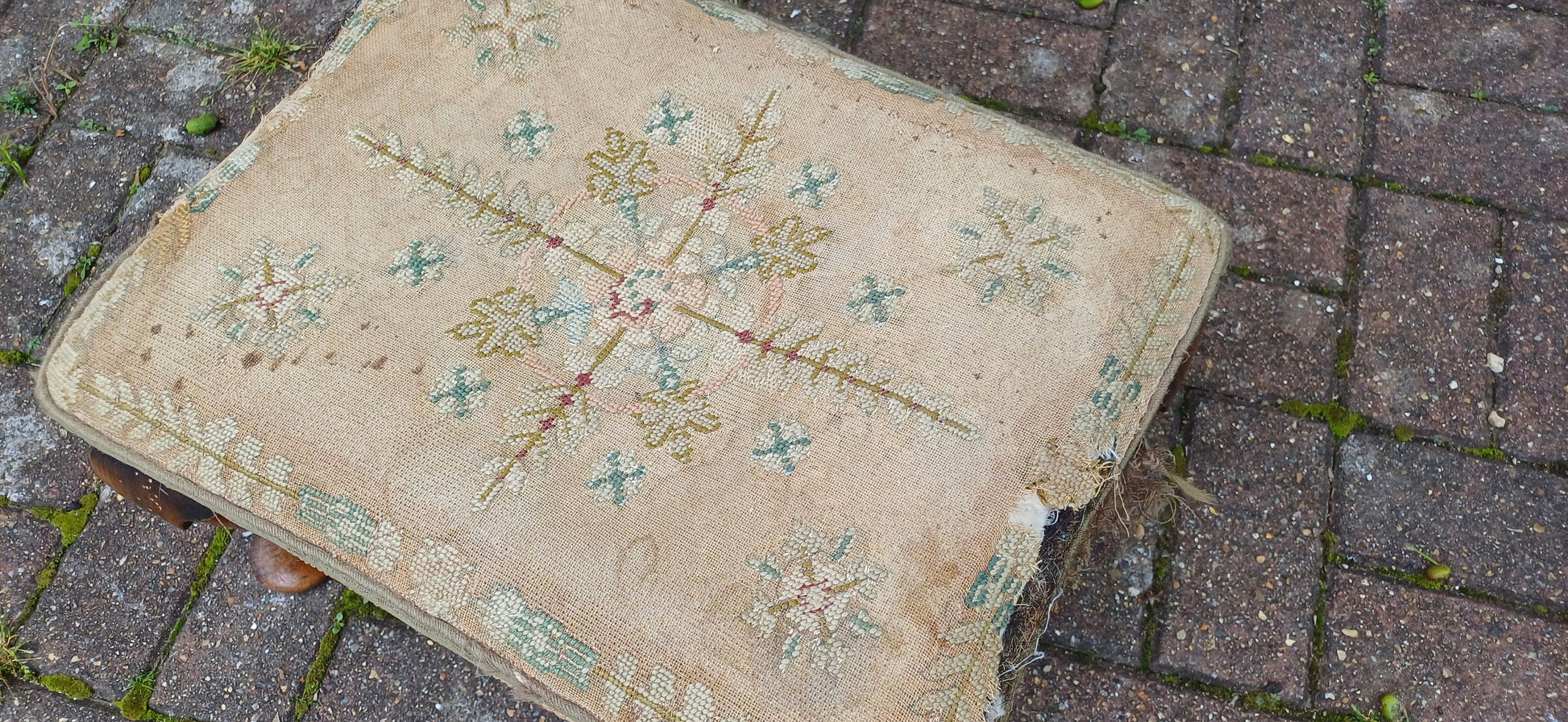 Quality Vintage Victorian Rosewood Upholstered Stool Superb Quality but Needs TLC