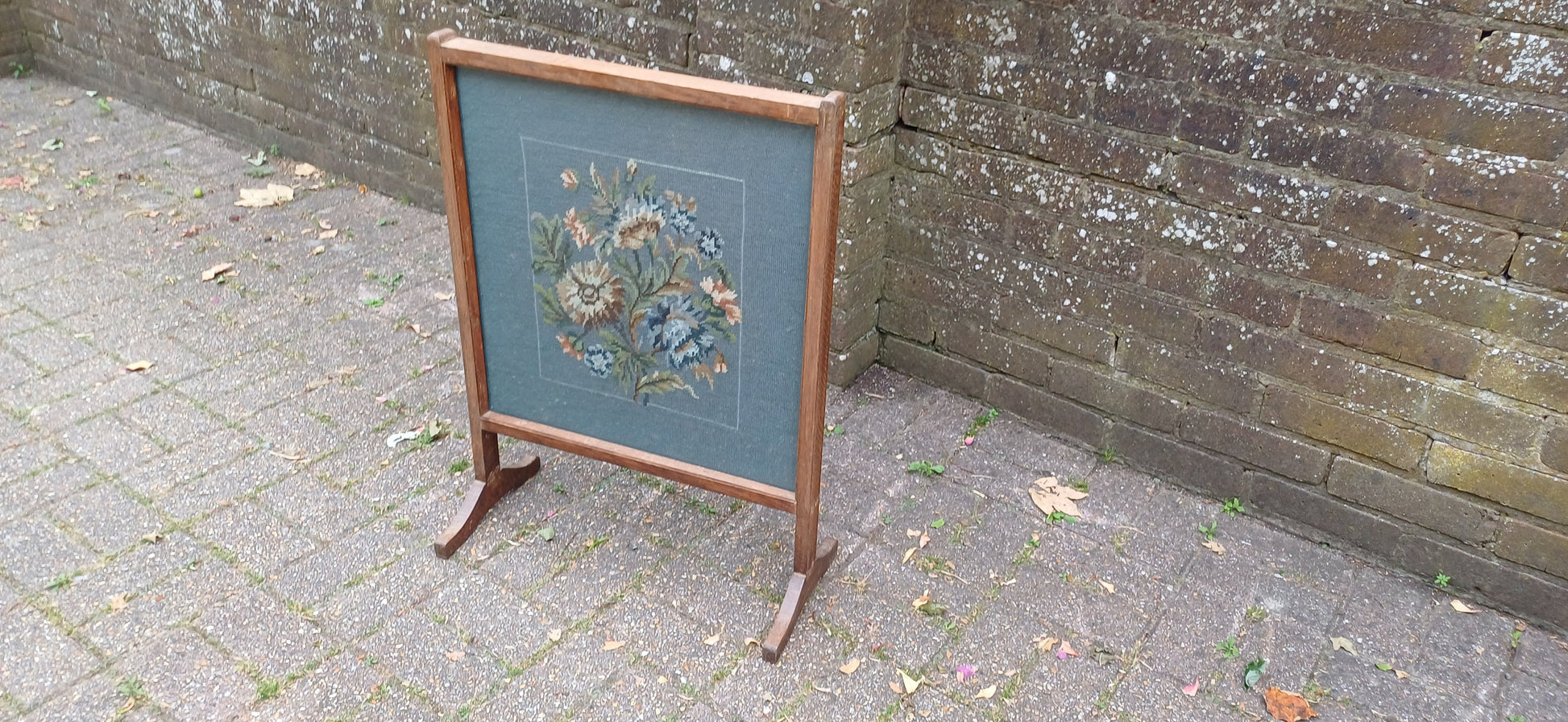 Top Quality Oak Mid 20th Century Fire Screen Flower Floral Still Life