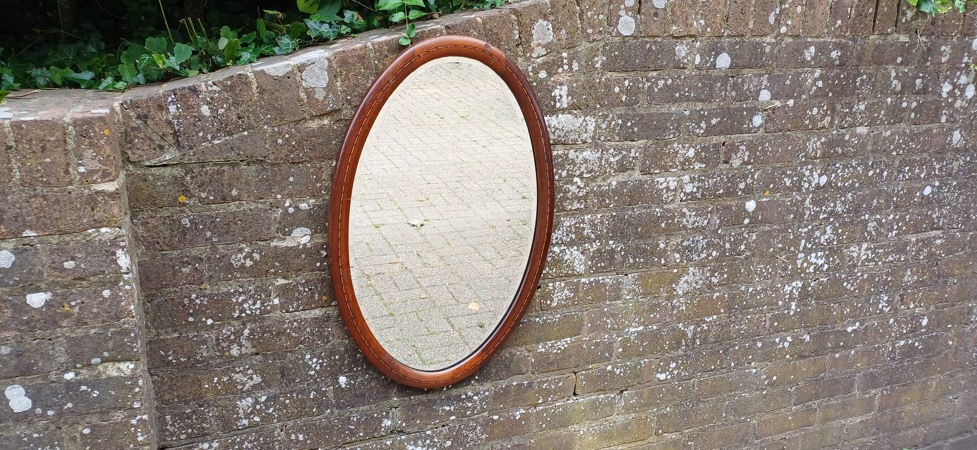 Vintage Oval Inlaid Mahogany Early 20th Century Wall Mirror