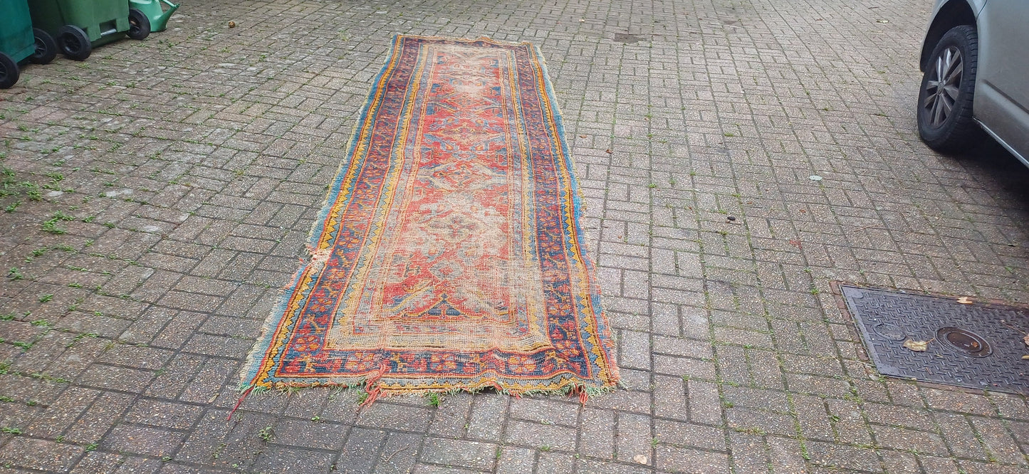 Charming Wool Woollen Bohemian Age Worn Early 20th Century Vintage Rug Runner Beautiful Colours Shabby Chic 404 x 113 cm