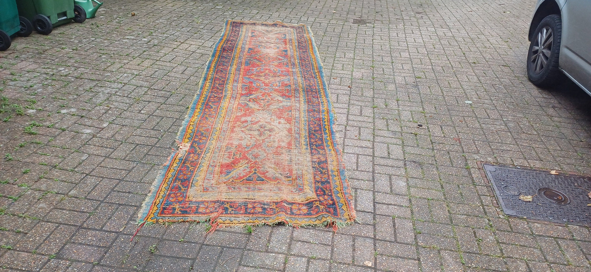 Charming Wool Woollen Bohemian Age Worn Early 20th Century Vintage Rug Runner Beautiful Colours Shabby Chic 404 x 113 cm