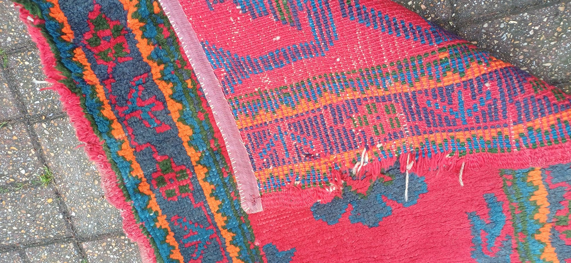 Charming Bohemian Age Worn Early 20th Century Vintage Rug Runner Beautiful Colours Shabby Chic 515 x 70 cm