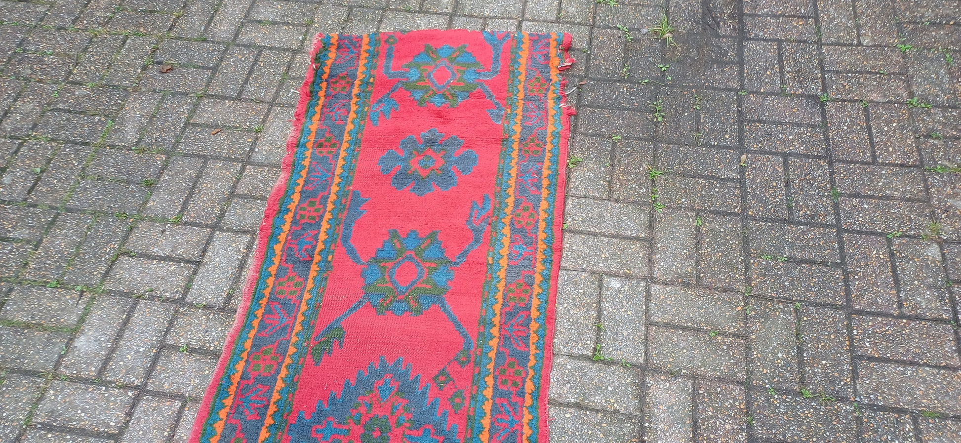 Charming Bohemian Age Worn Early 20th Century Vintage Rug Runner Beautiful Colours Shabby Chic 515 x 70 cm