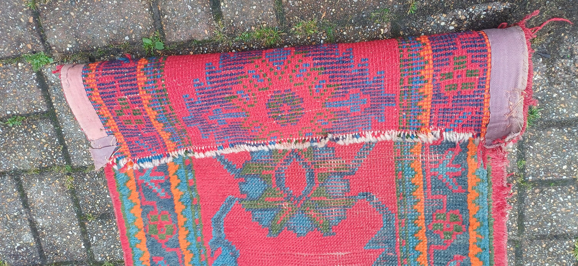 Charming Bohemian Age Worn Early 20th Century Vintage Rug Runner Beautiful Colours Shabby Chic 515 x 70 cm